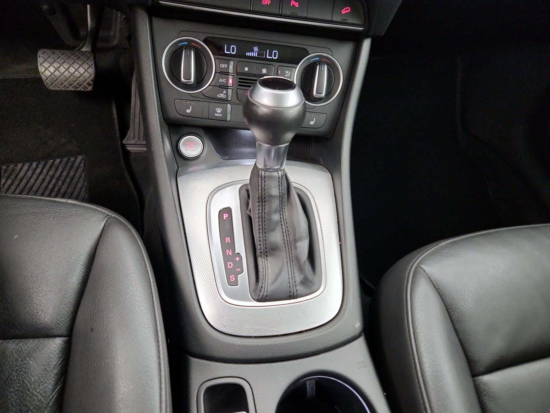 Thumbnail: 2016 Audi Q3 - 16