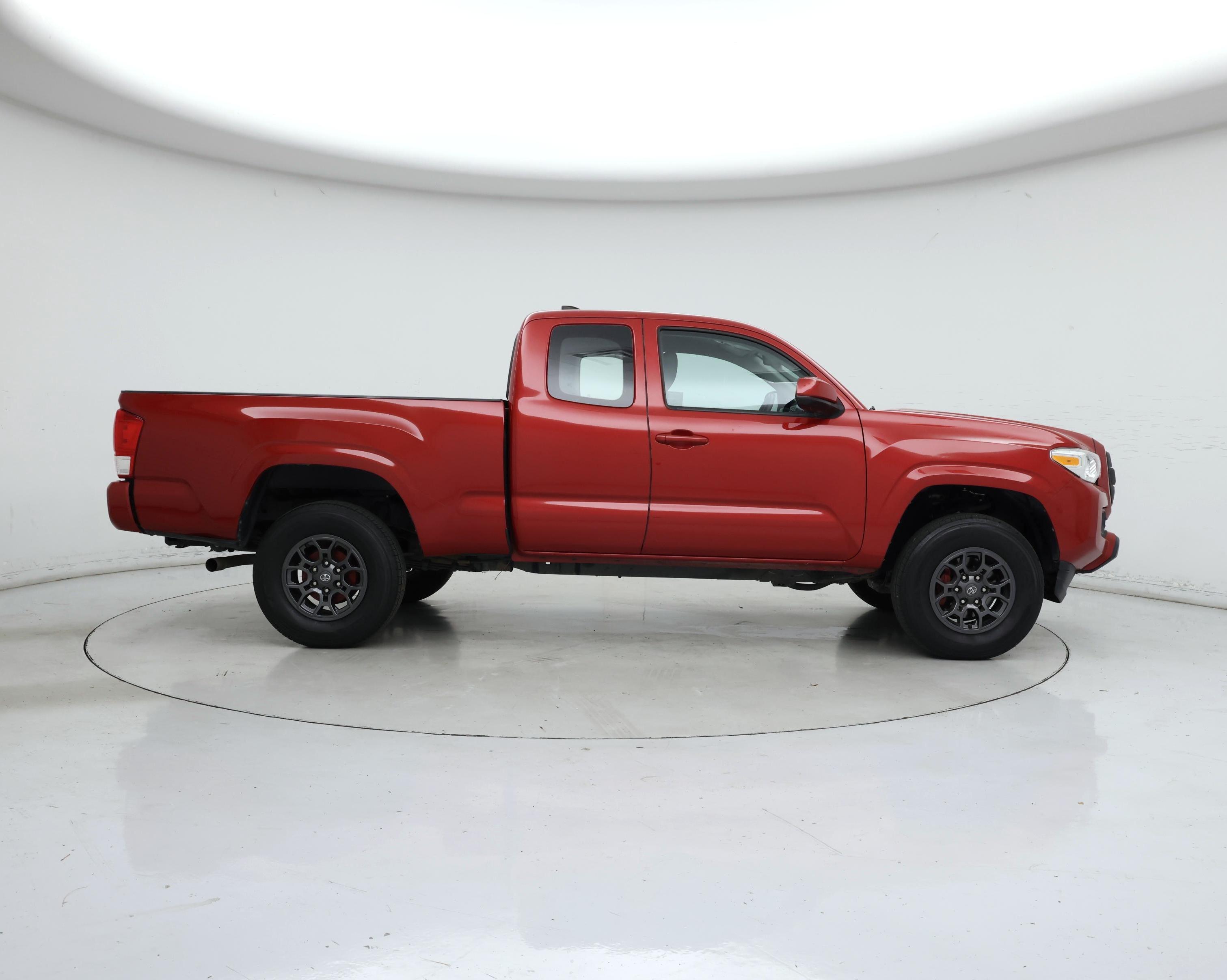 Thumbnail: 2017 Toyota Tacoma - 7