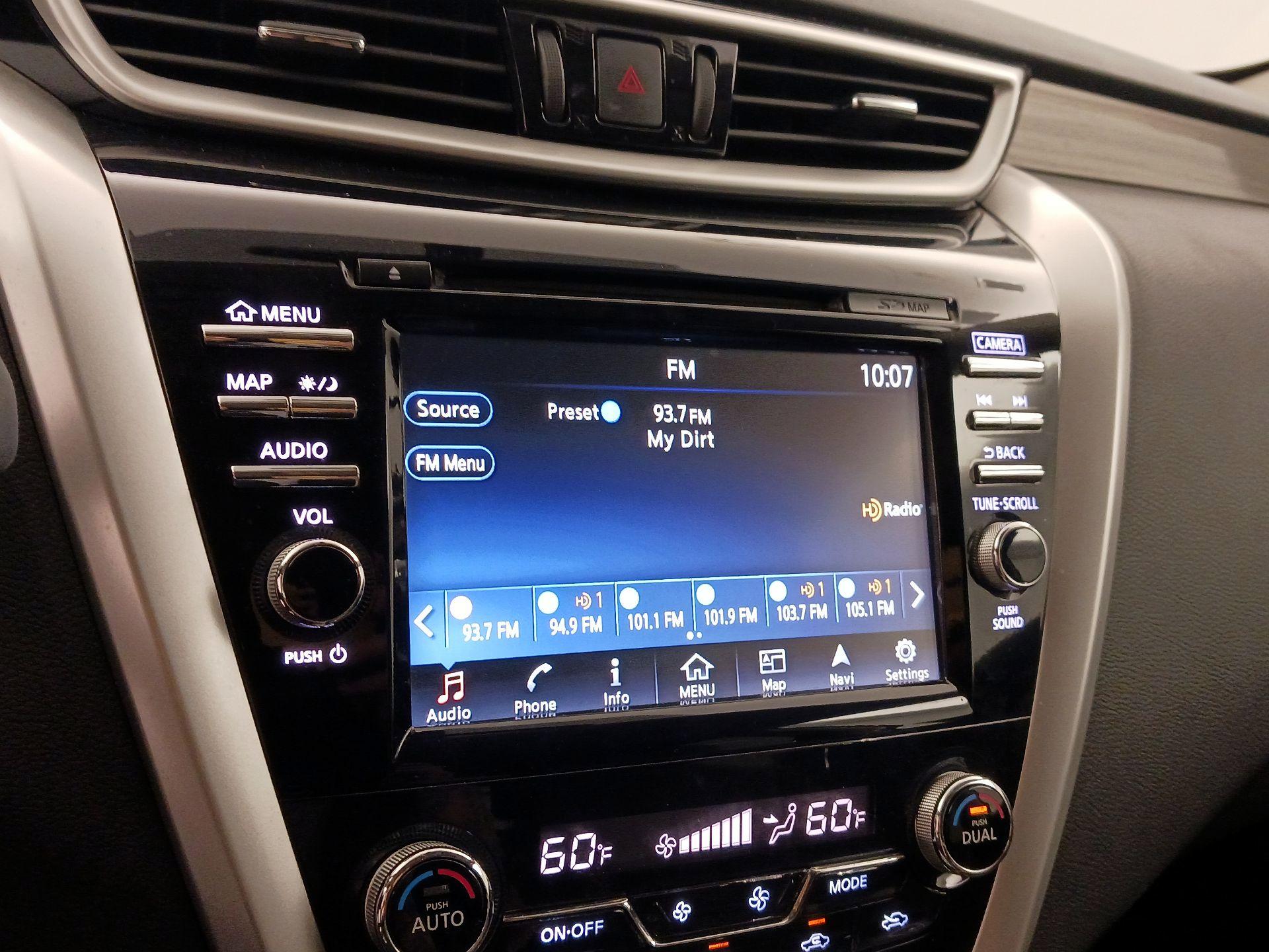 Thumbnail: 2015 Nissan Murano - 16