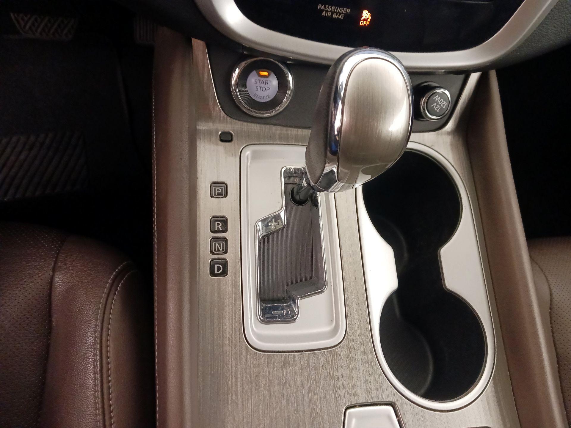 Thumbnail: 2015 Nissan Murano - 18