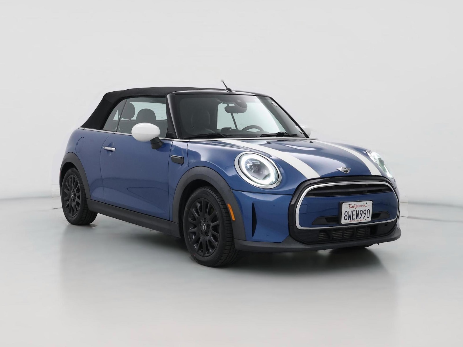 2022 MINI Convertible Base's photo