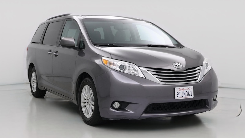 2017 Toyota Sienna XLE Hero Image