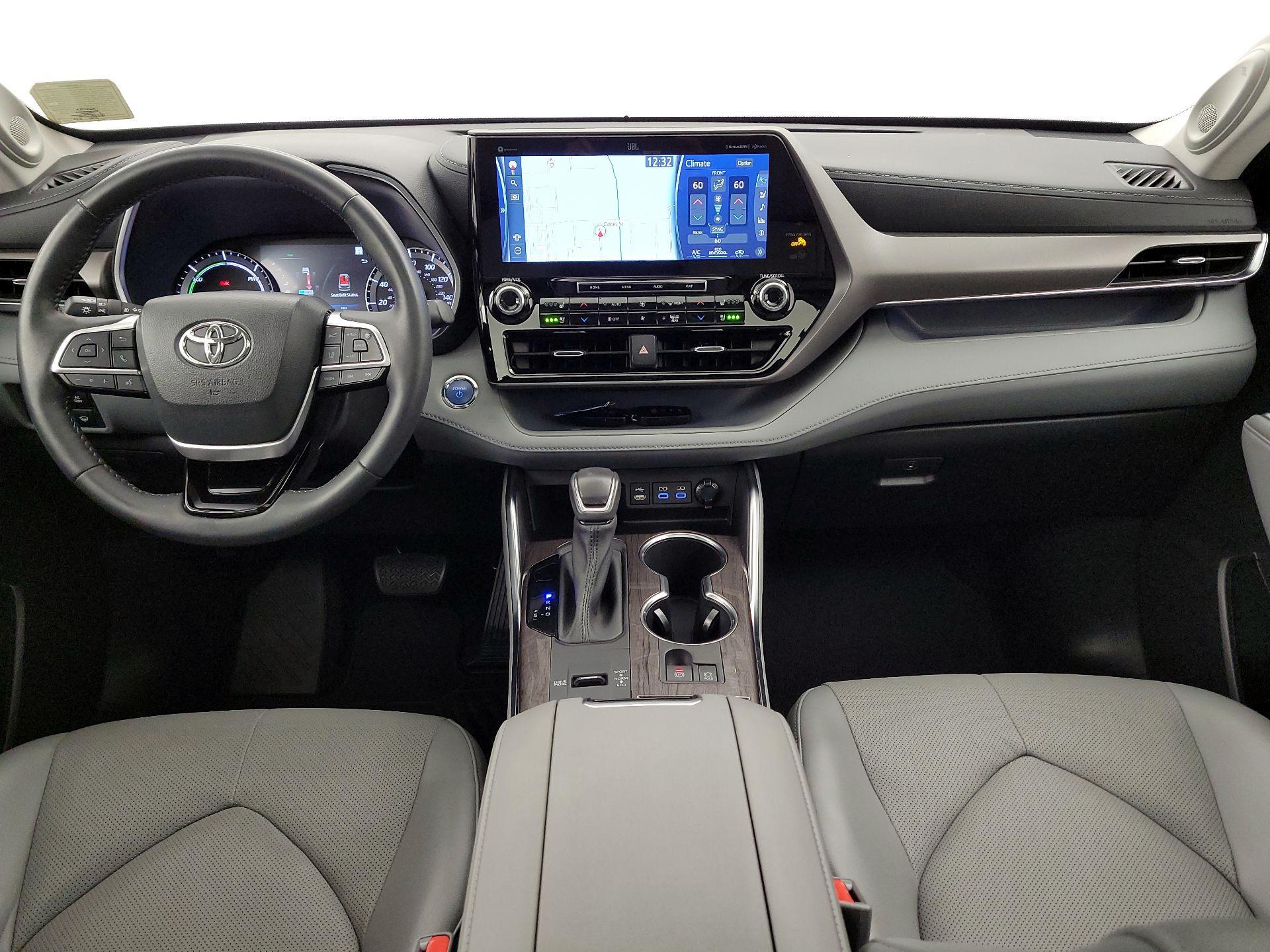 Thumbnail: 2022 Toyota Highlander - 9