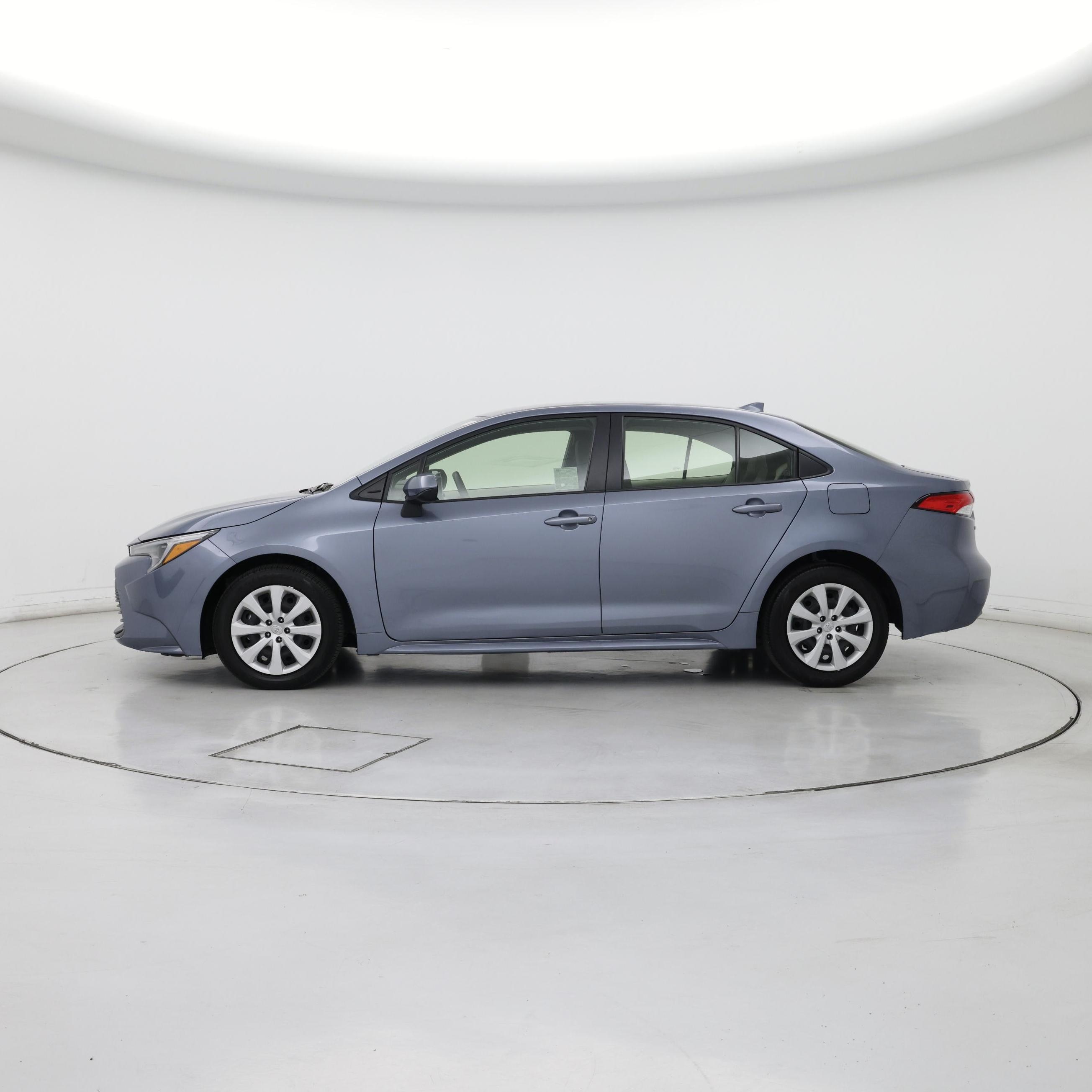 Thumbnail: 2023 Toyota Corolla - 3