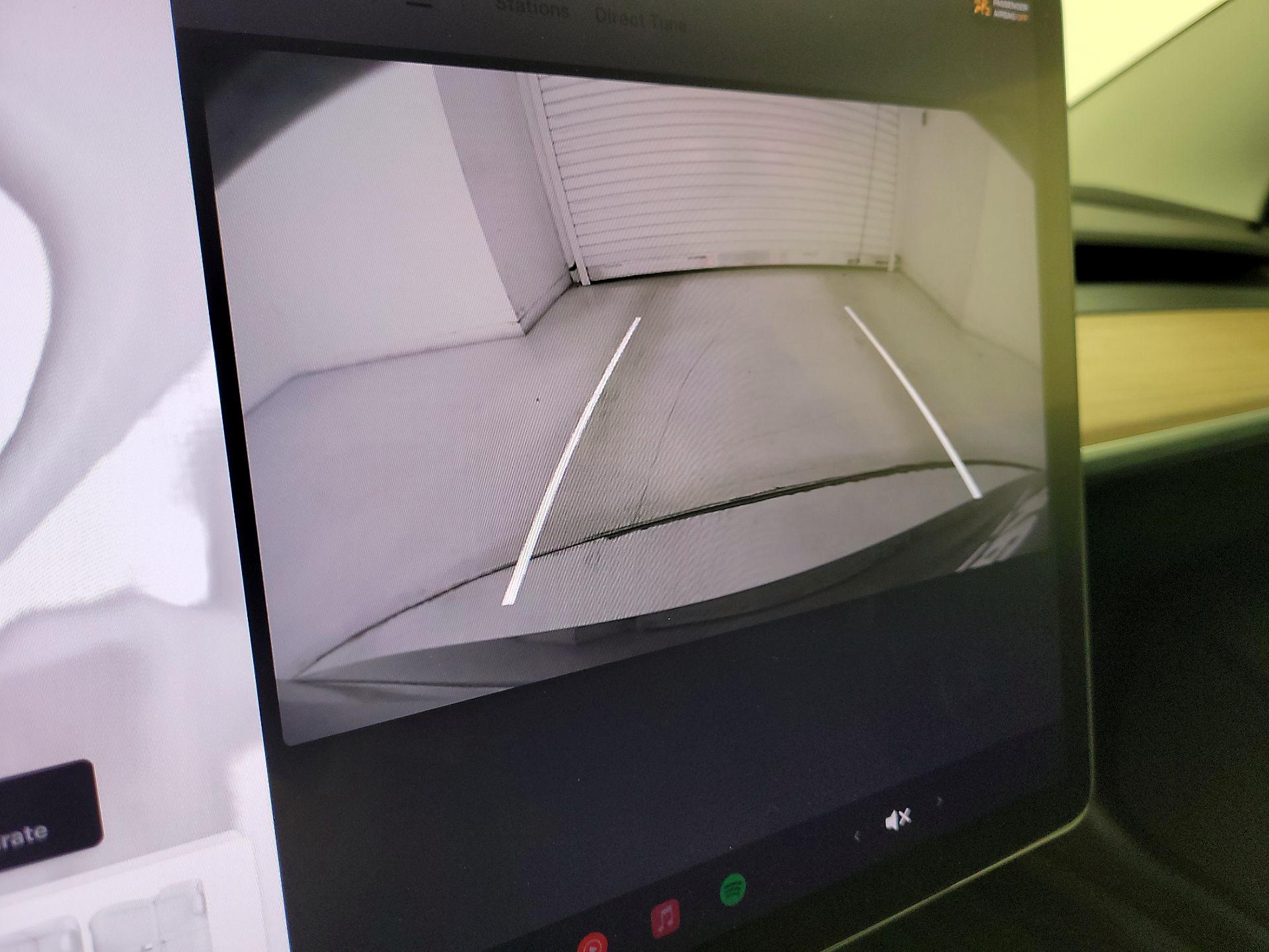 Thumbnail: 2022 Tesla Model 3 - 14