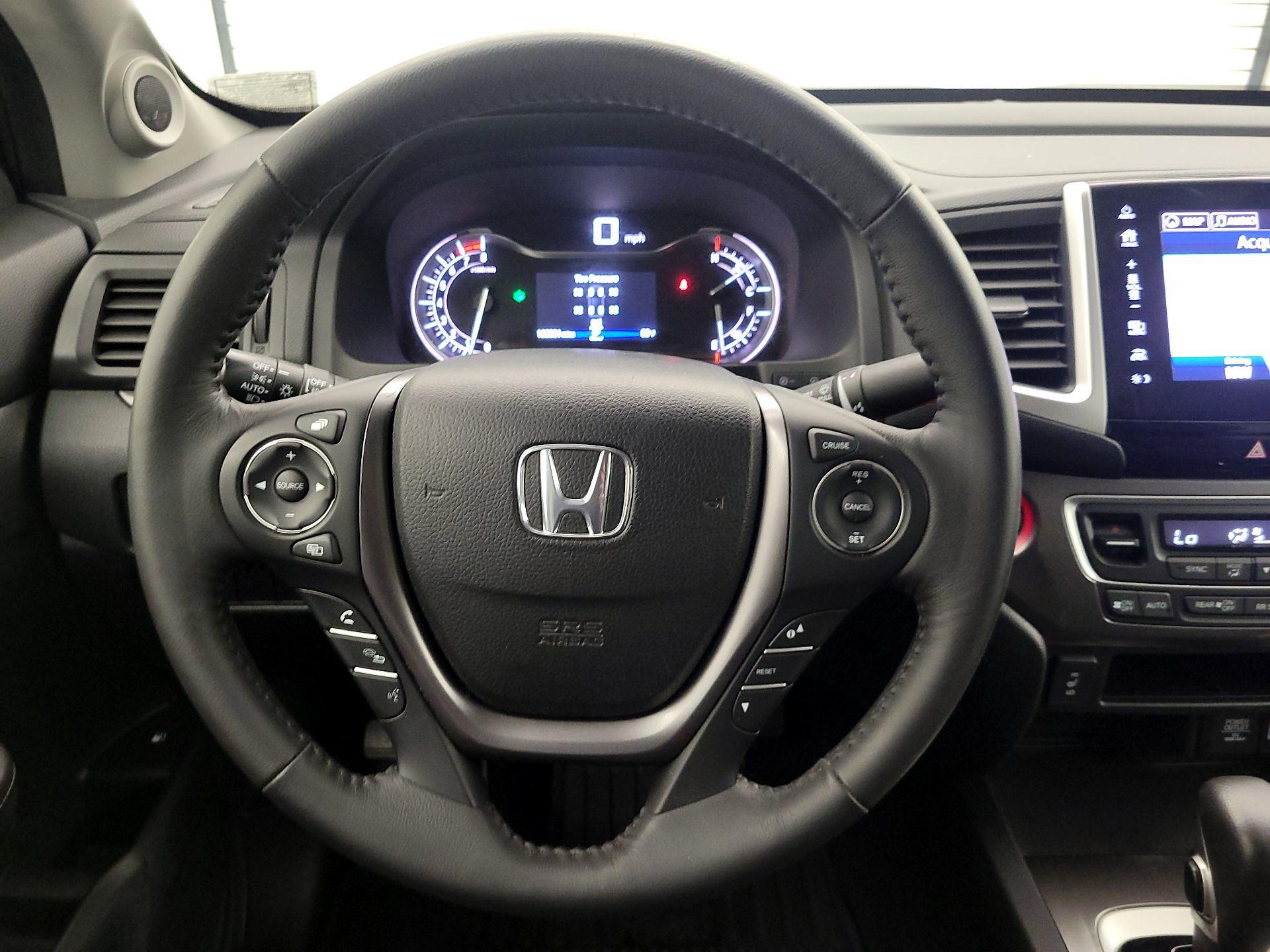 Thumbnail: 2017 Honda Ridgeline - 10