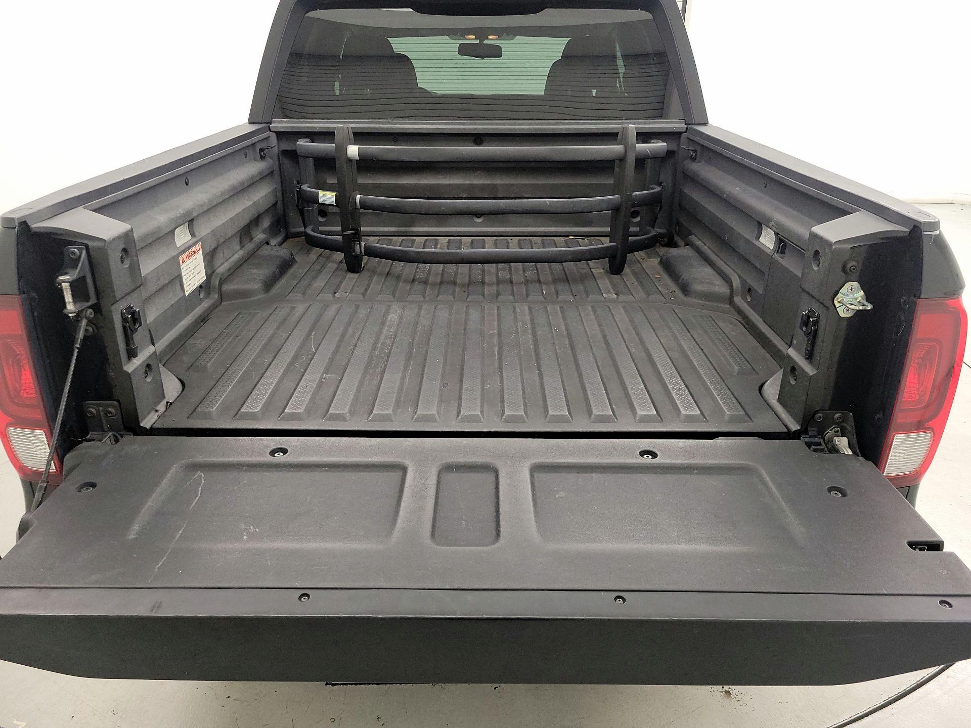 Thumbnail: 2017 Honda Ridgeline - 20