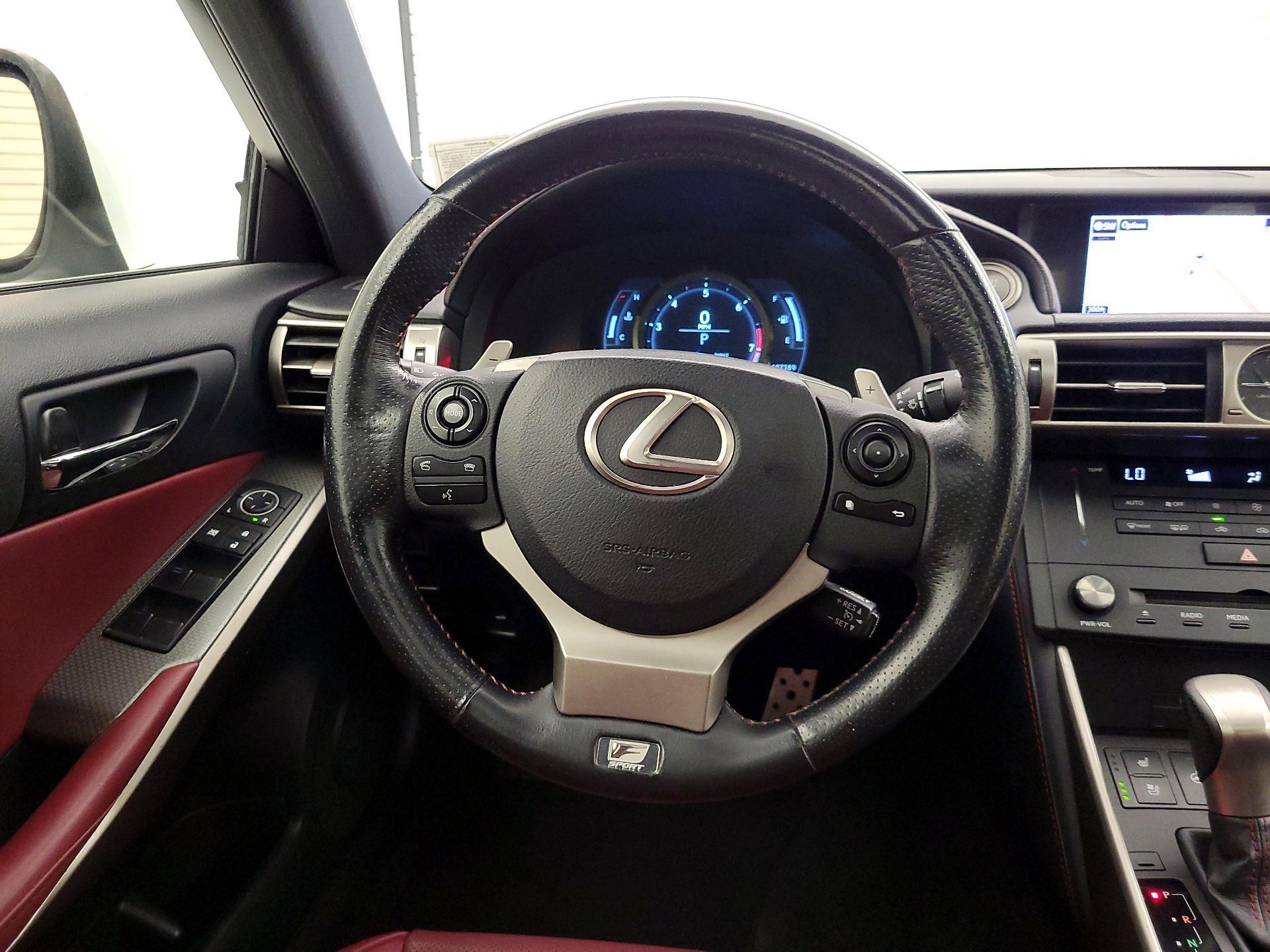 Thumbnail: 2015 Lexus IS - 10