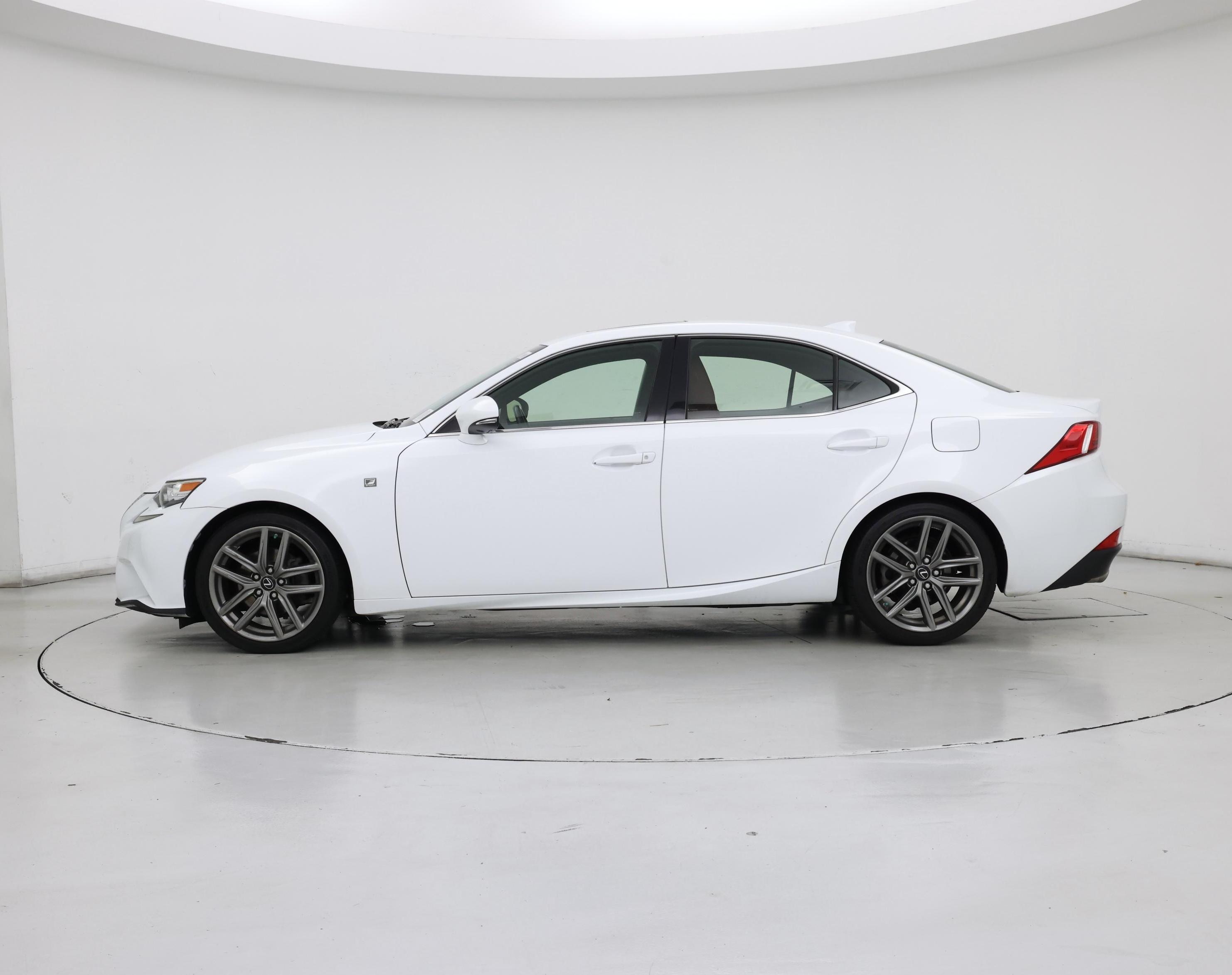 Thumbnail: 2015 Lexus IS - 3