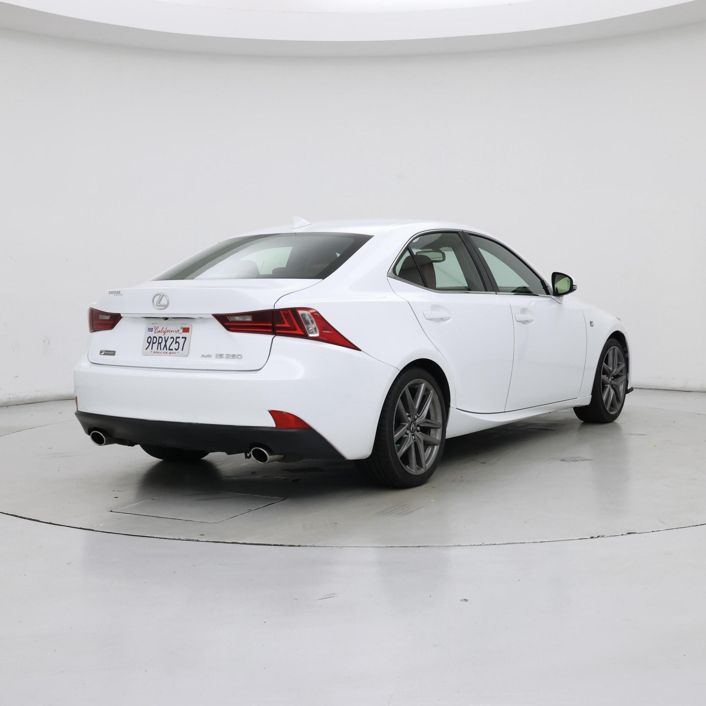 Thumbnail: 2015 Lexus IS - 8