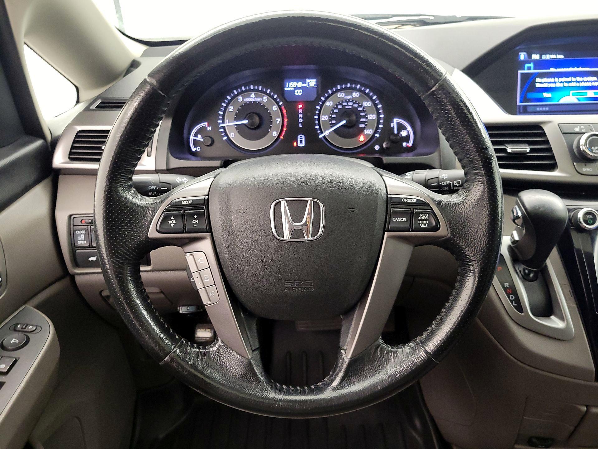 Thumbnail: 2016 Honda Odyssey - 10