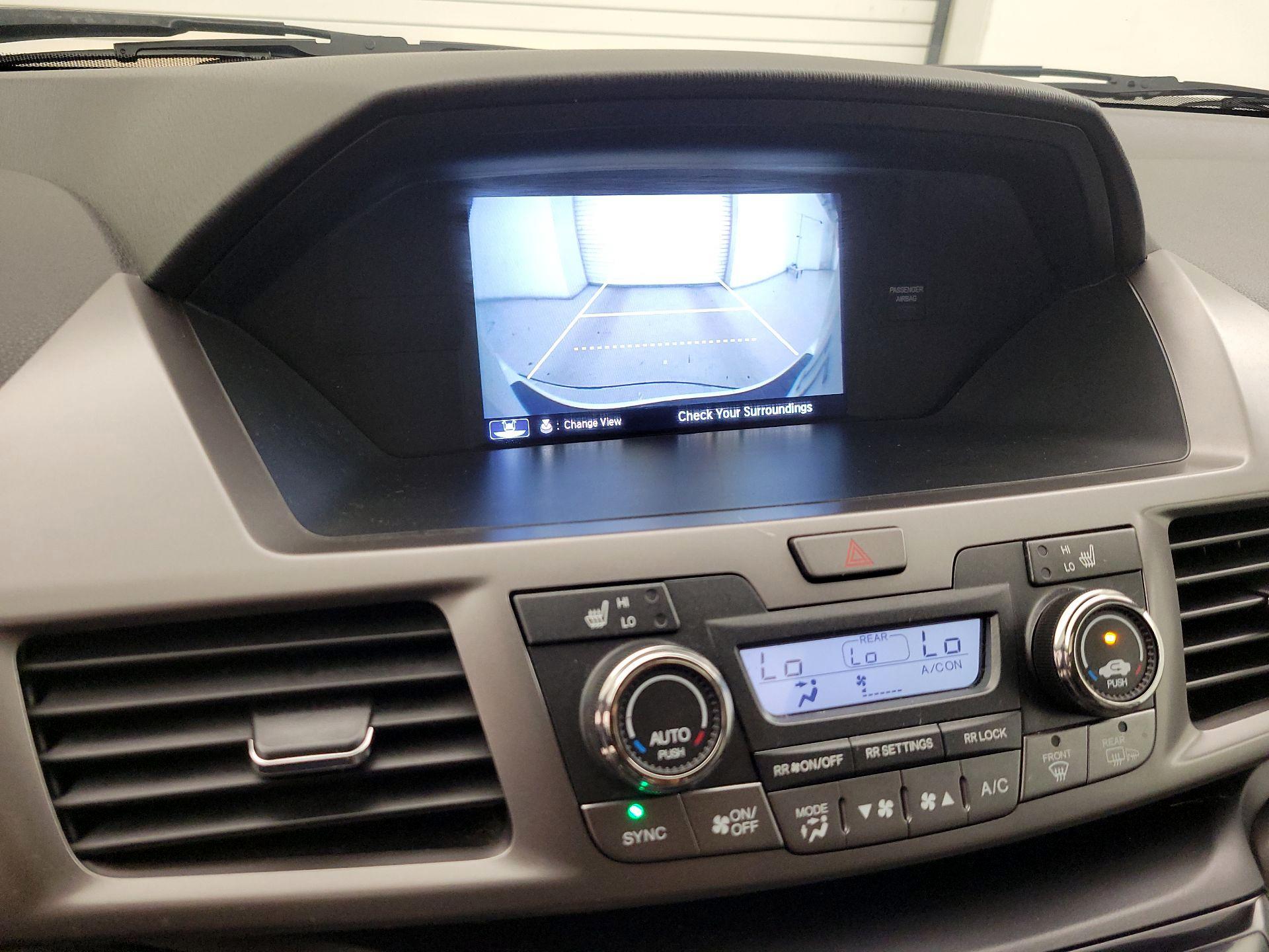 Thumbnail: 2016 Honda Odyssey - 13