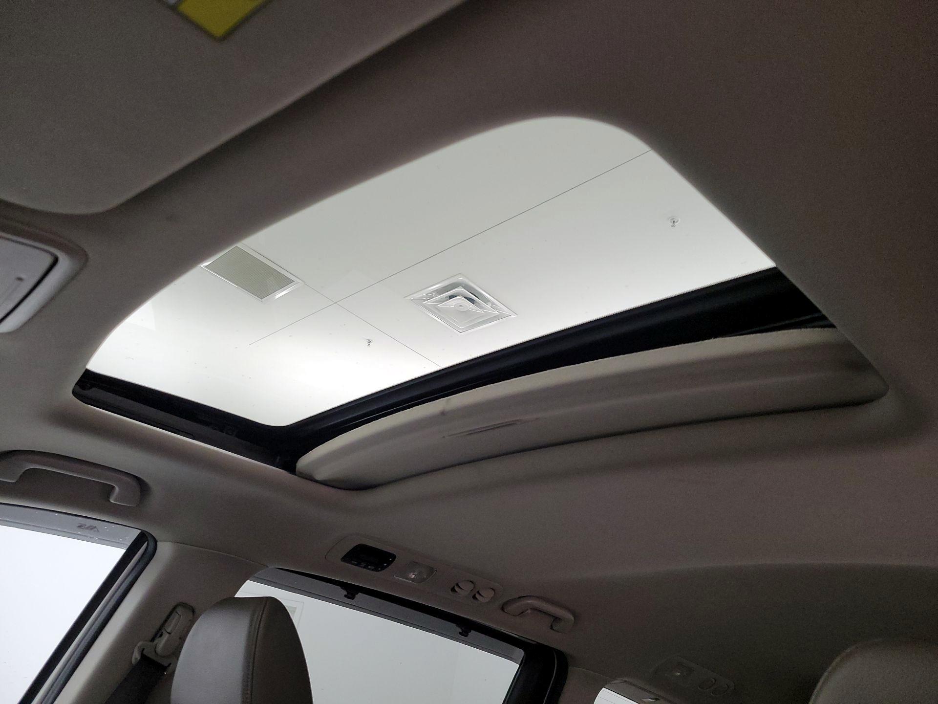 Thumbnail: 2016 Honda Odyssey - 17