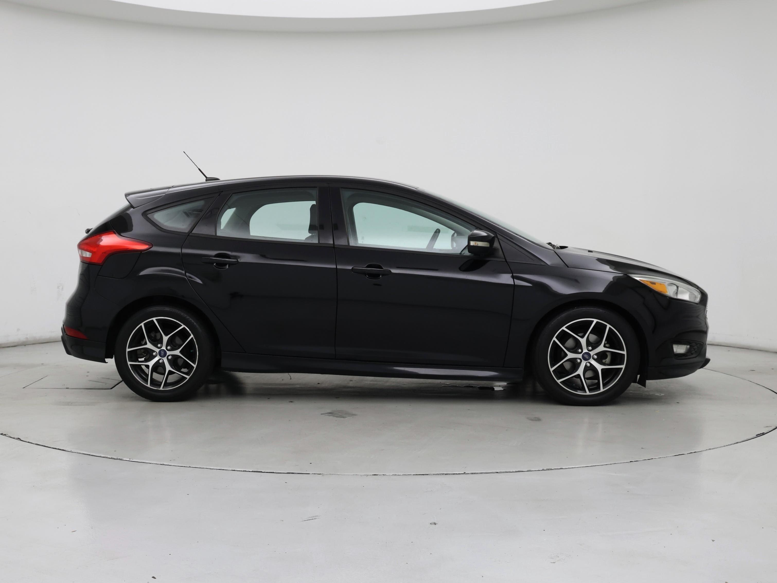 Thumbnail: 2016 Ford Focus - 7