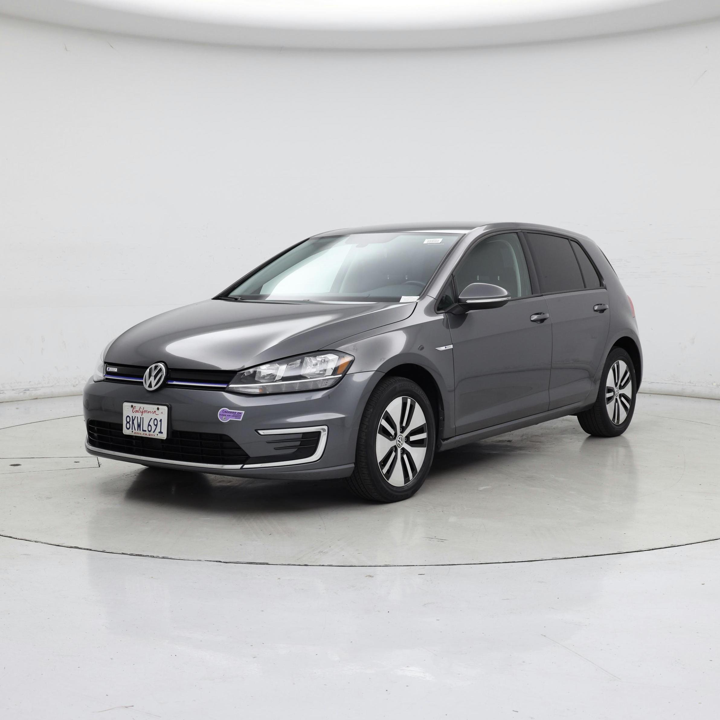 Thumbnail: 2019 Volkswagen e-Golf - 4