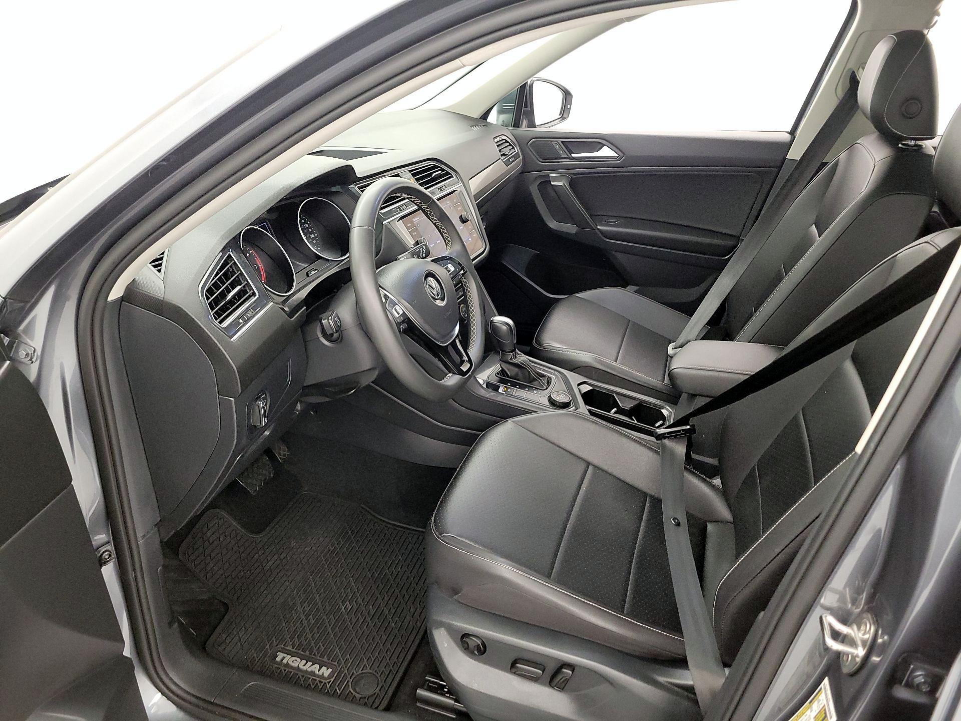Thumbnail: 2021 Volkswagen Tiguan - 11