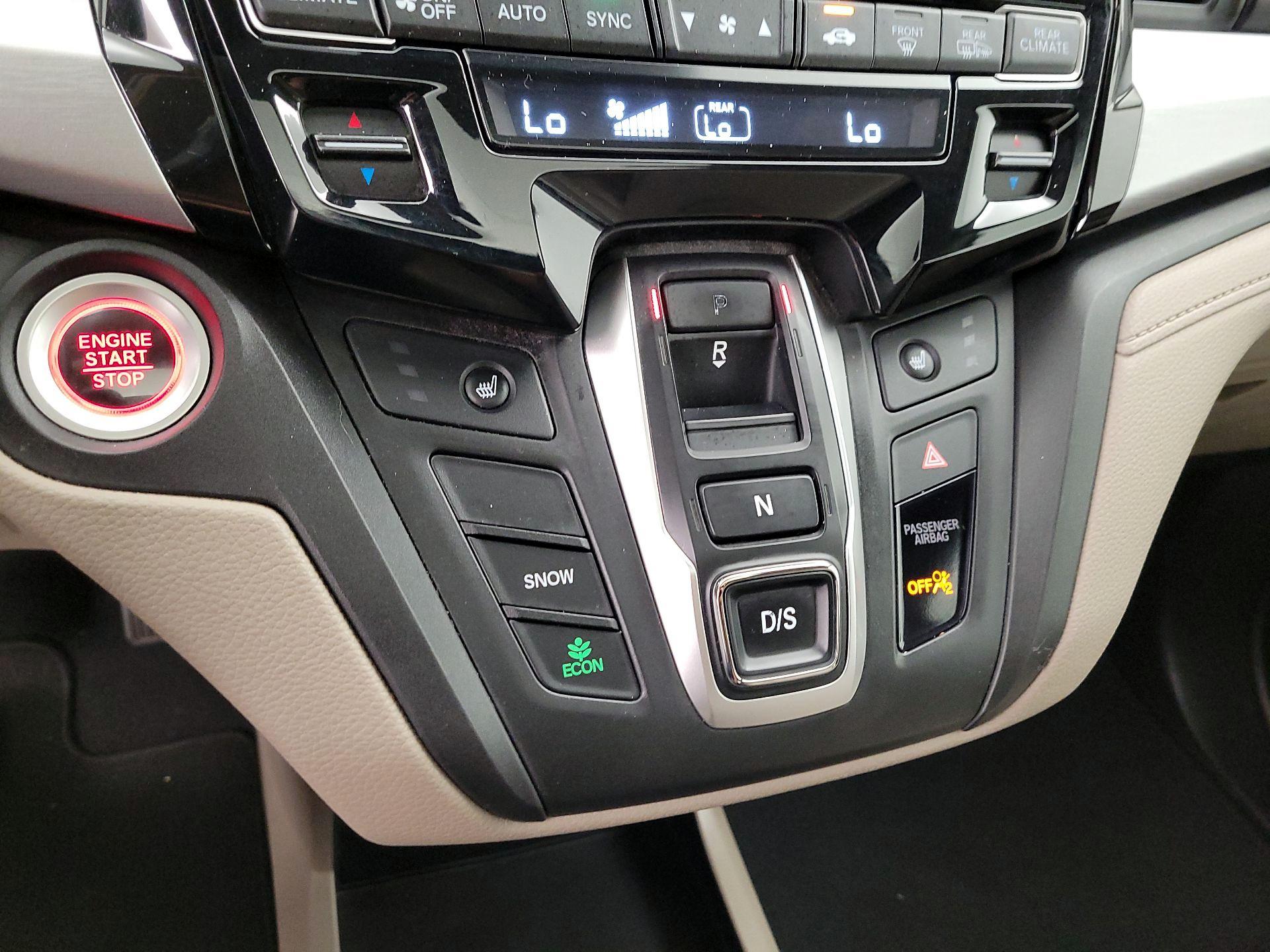 Thumbnail: 2019 Honda Odyssey - 17
