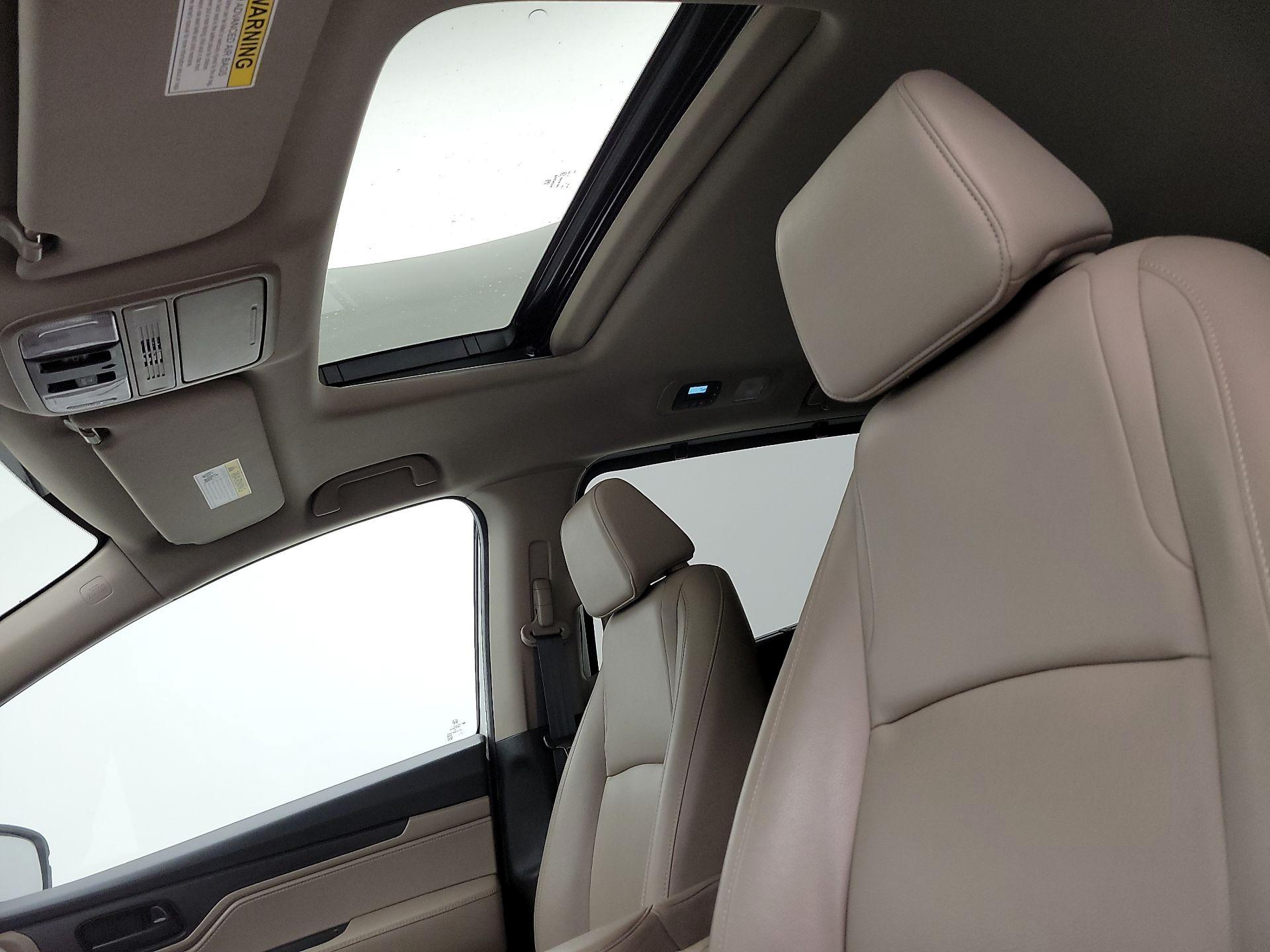 Thumbnail: 2019 Honda Odyssey - 19