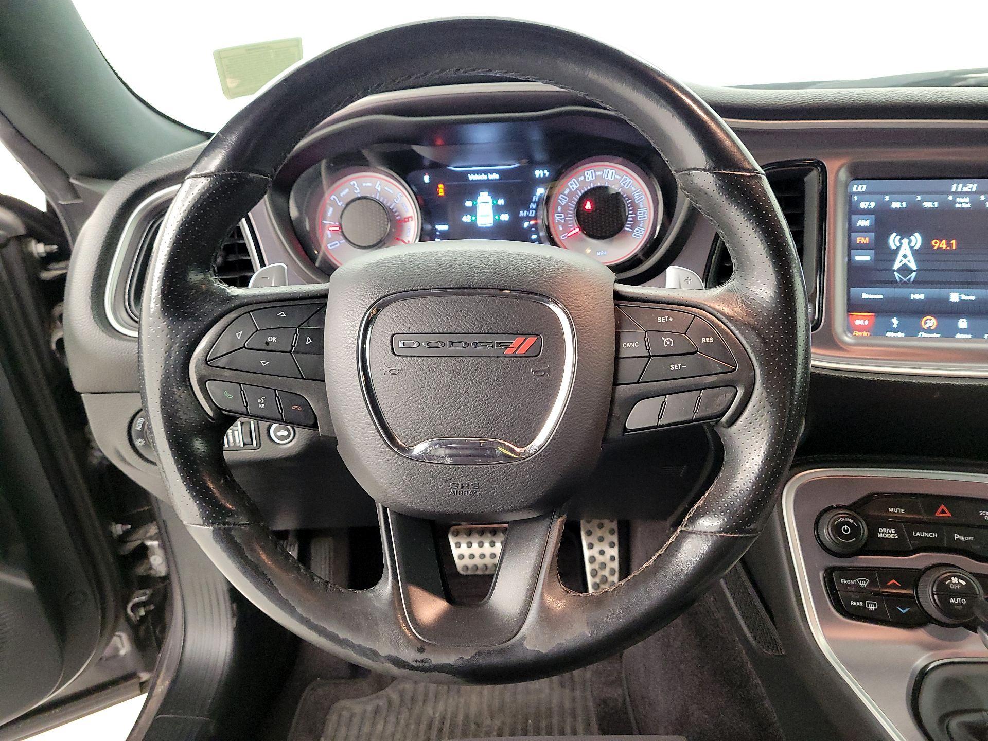 Thumbnail: 2019 Dodge Challenger - 10