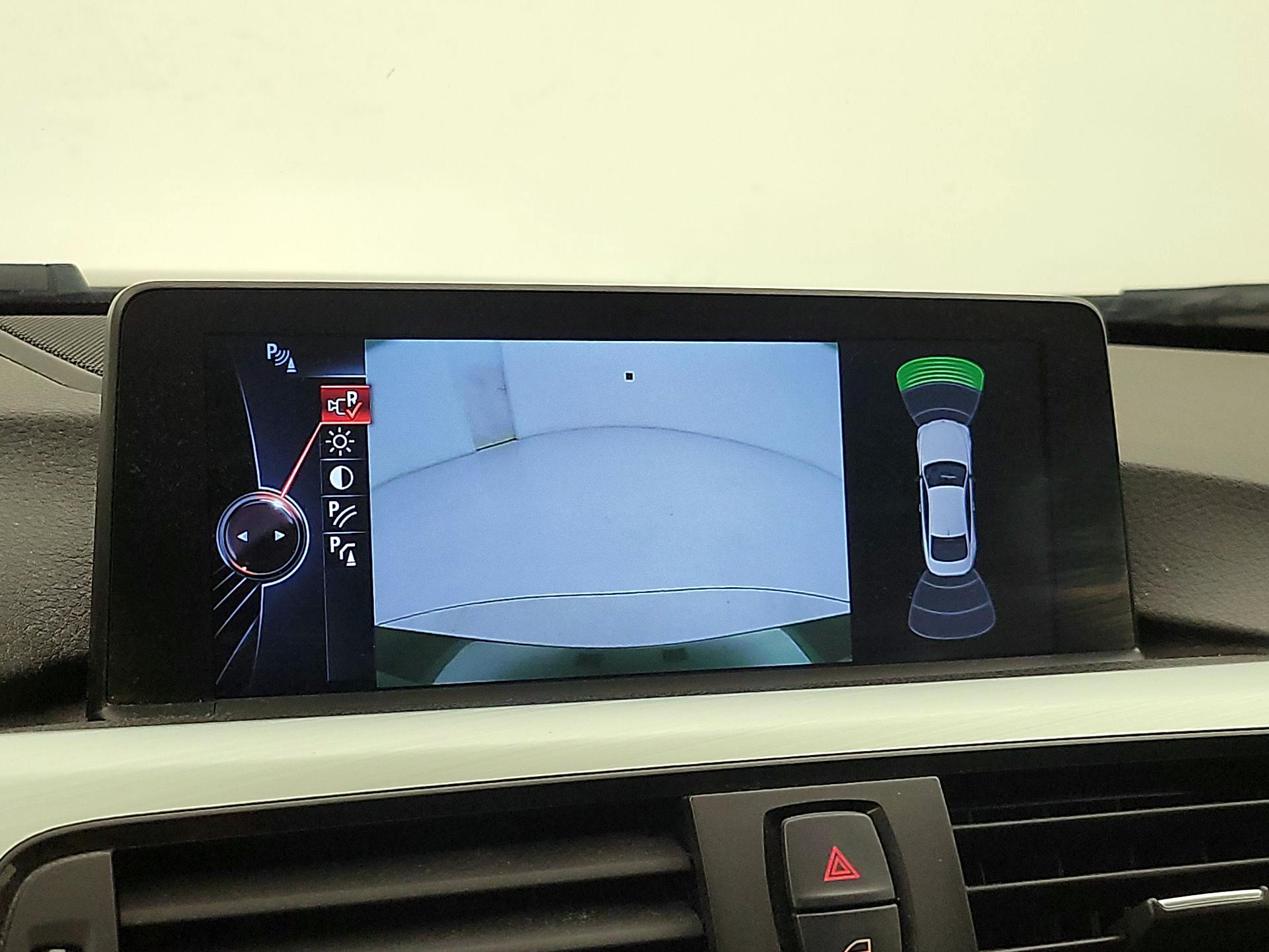 Thumbnail: 2014 BMW 4 Series - 15