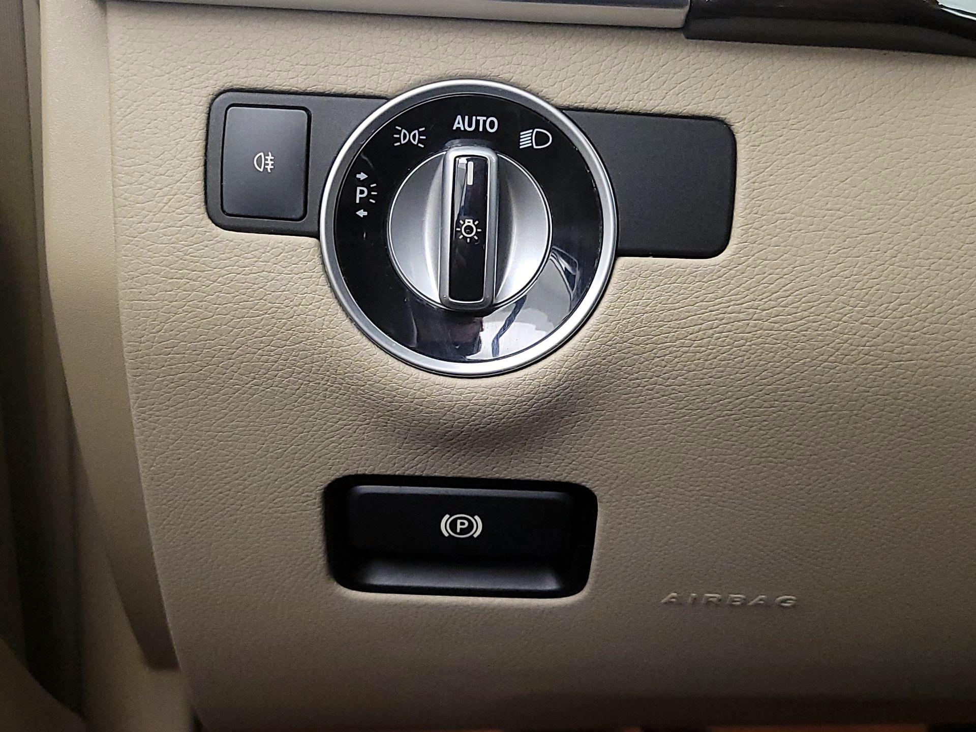 Thumbnail: 2014 Mercedes-Benz M-Class - 13