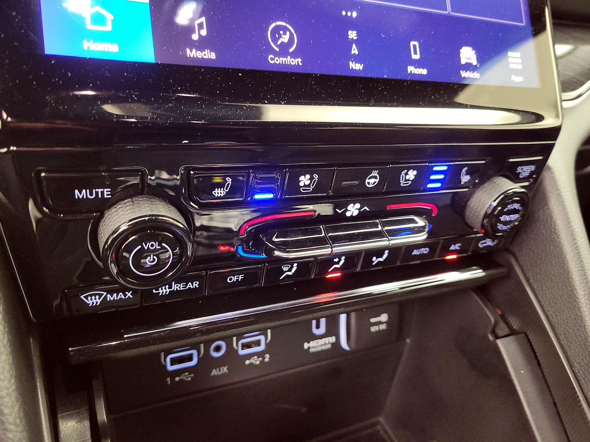 Thumbnail: 2023 Jeep Grand Cherokee - 16