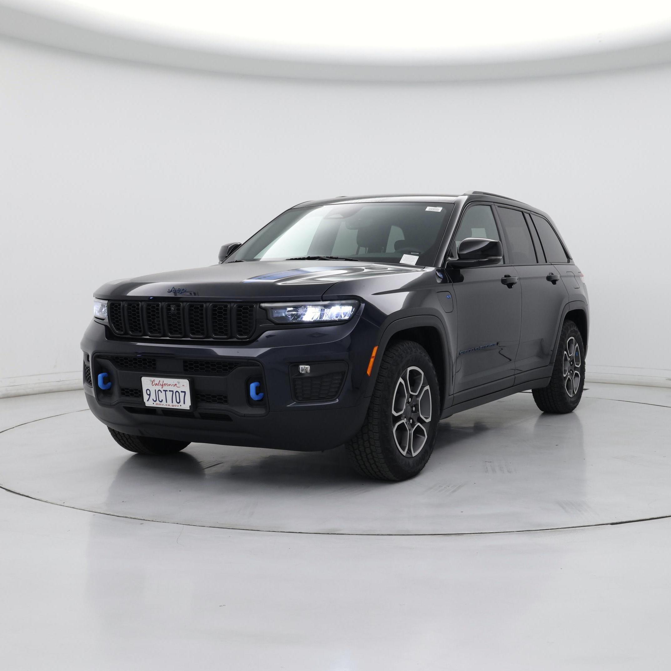 Thumbnail: 2023 Jeep Grand Cherokee - 4
