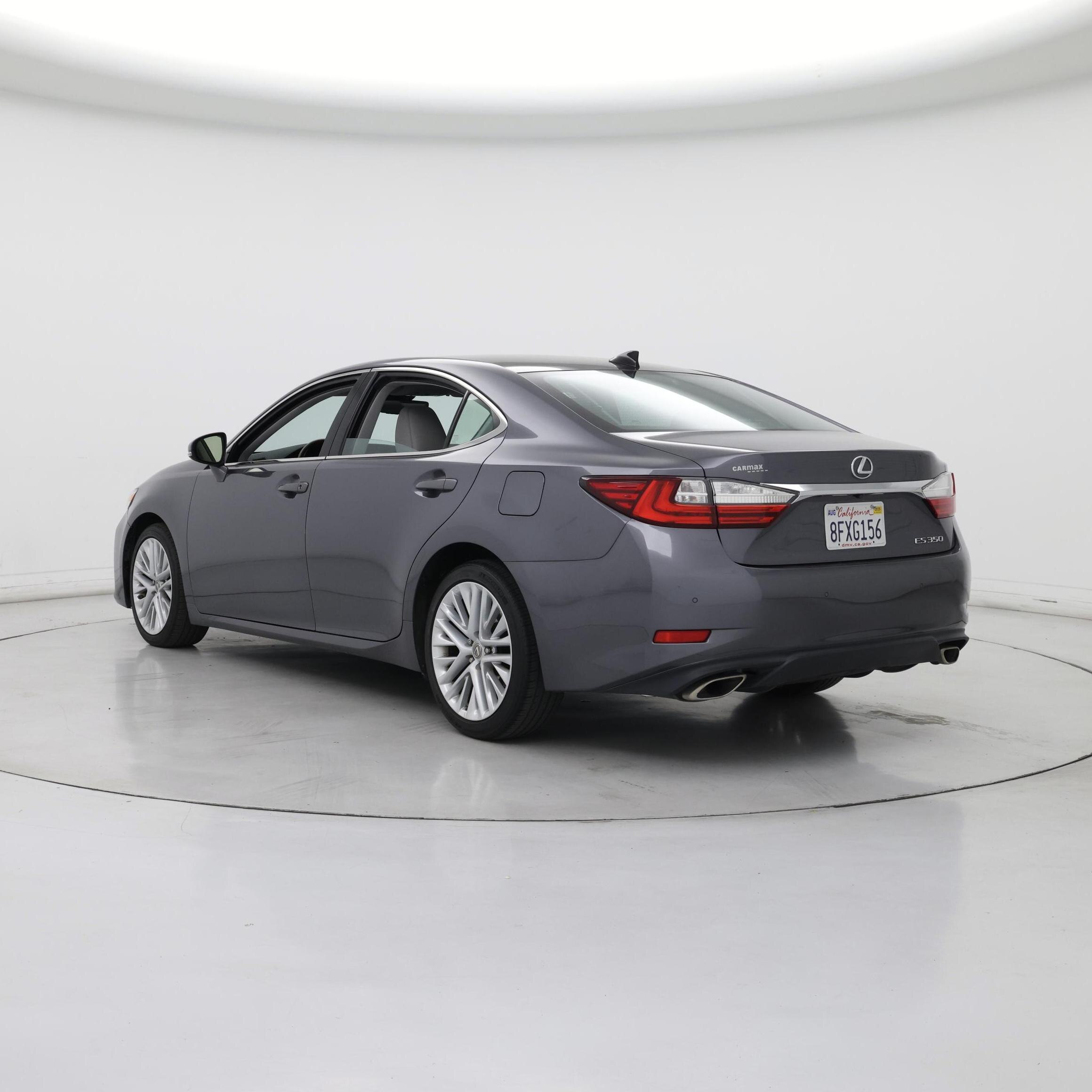 Thumbnail: 2018 Lexus ES - 2
