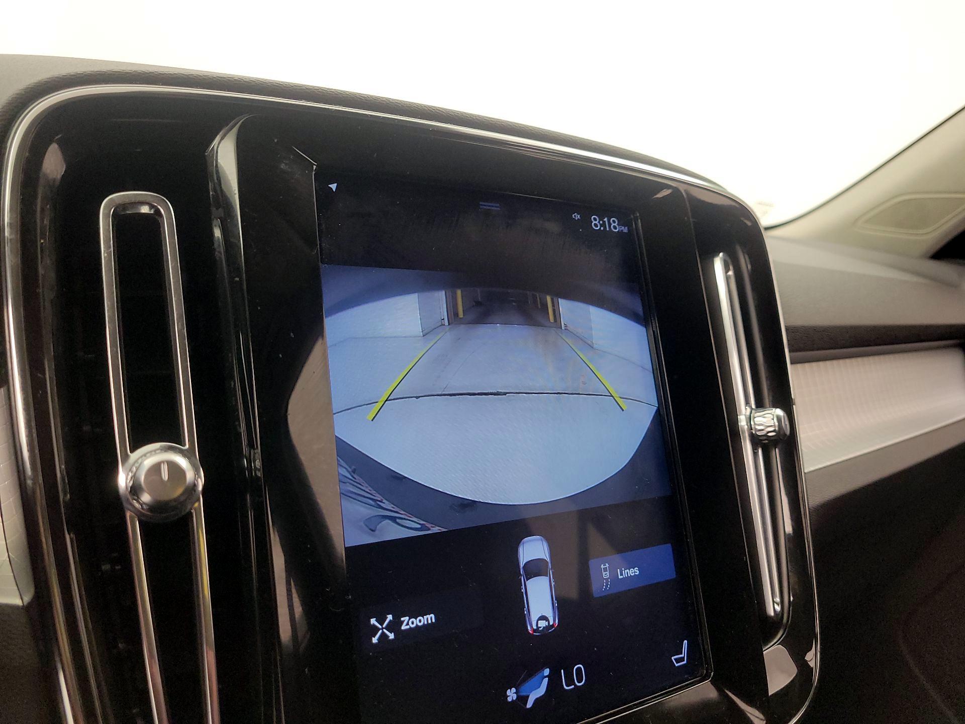 Thumbnail: 2019 Volvo XC40 - 14