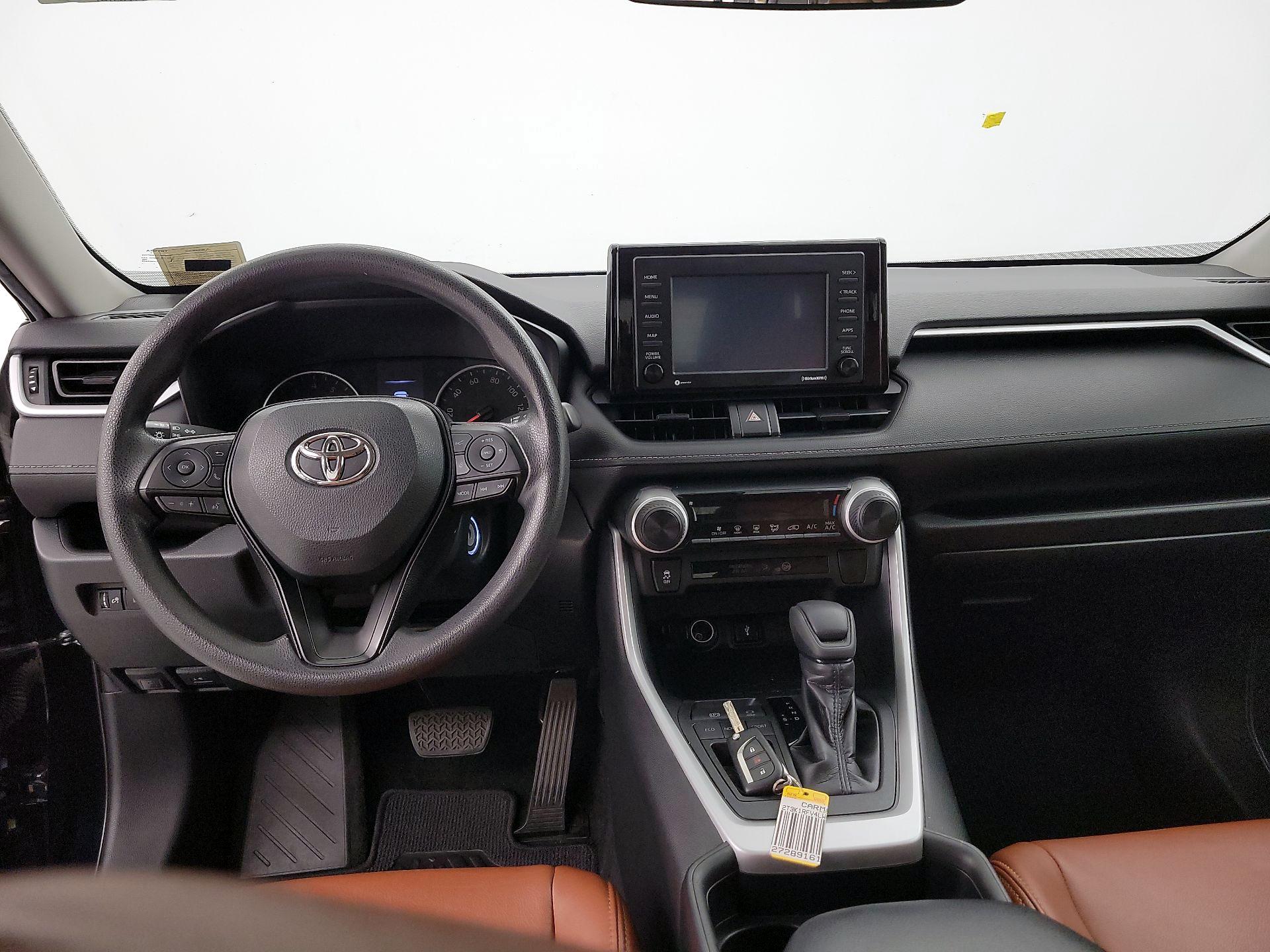 Thumbnail: 2020 Toyota RAV4 - 9