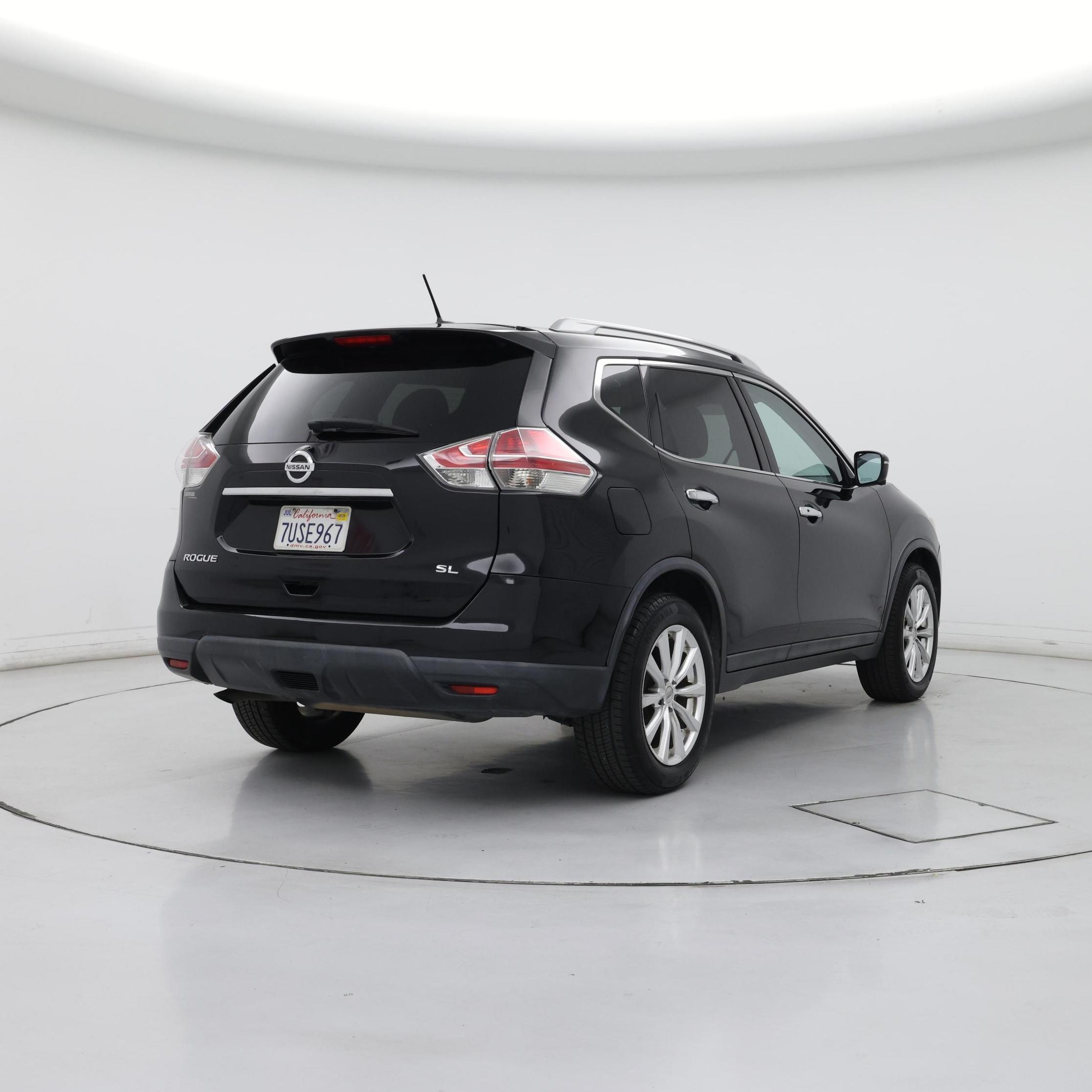 Thumbnail: 2016 Nissan Rogue - 8