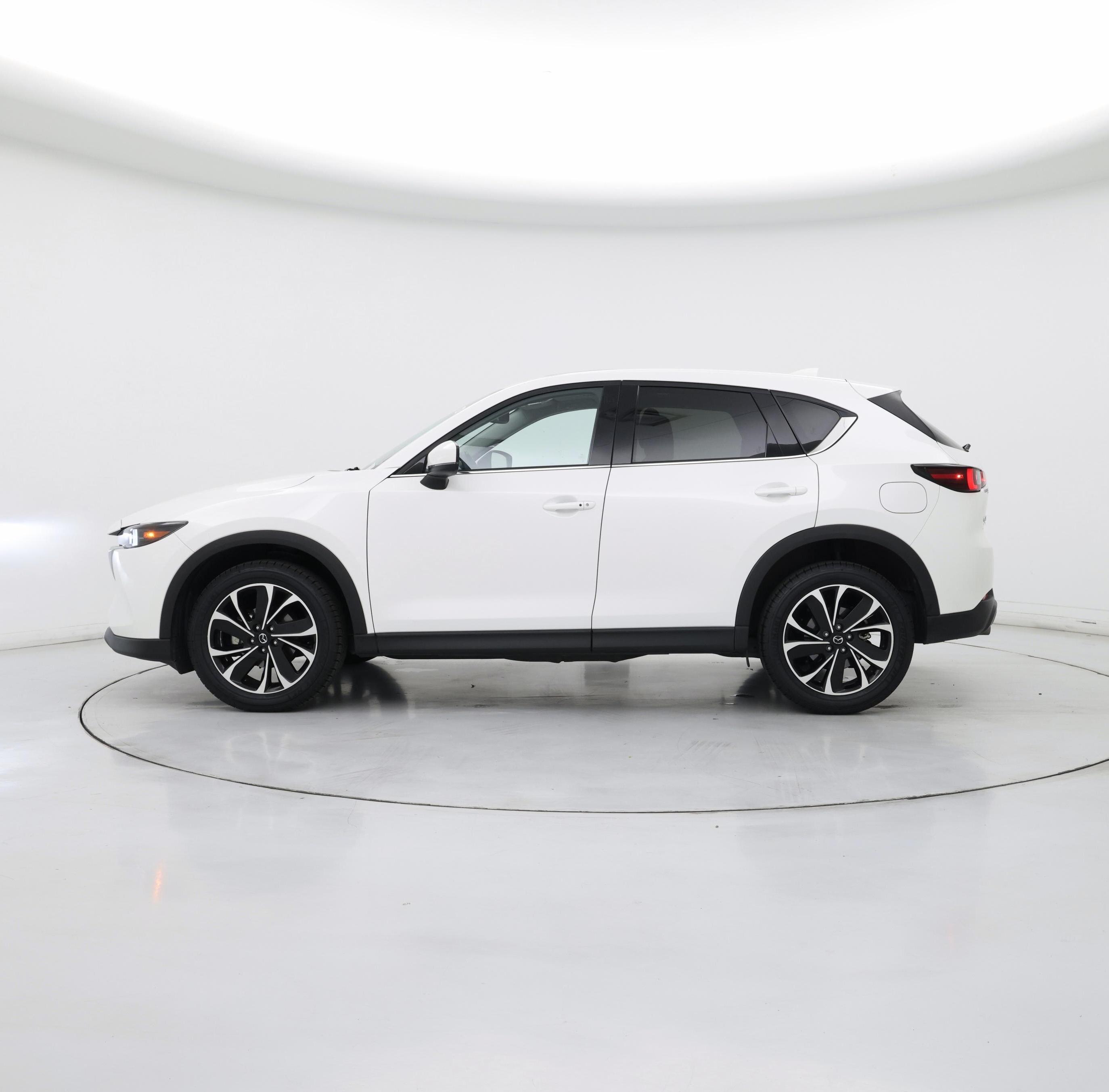 Thumbnail: 2022 Mazda CX-5 - 3