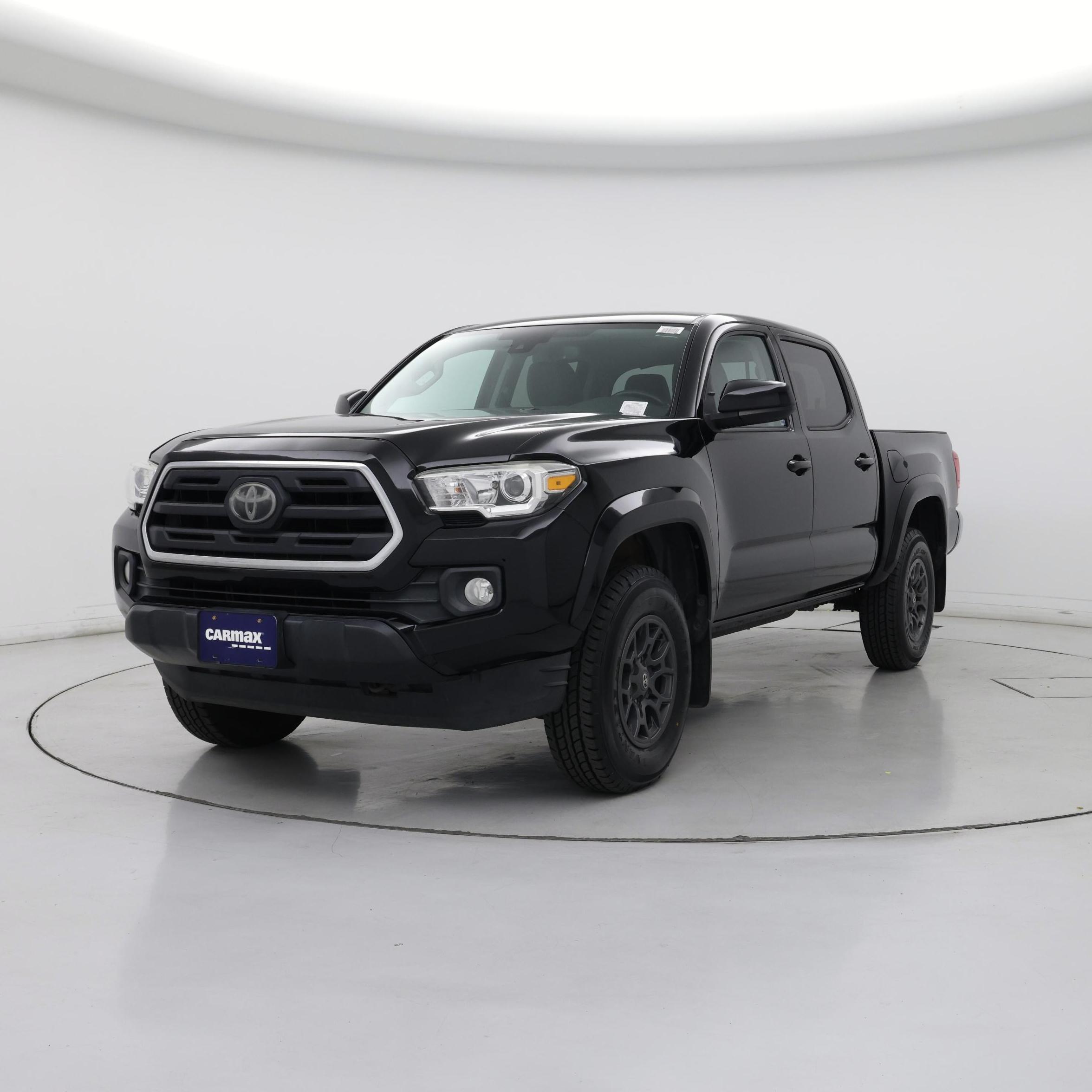 Thumbnail: 2018 Toyota Tacoma - 4