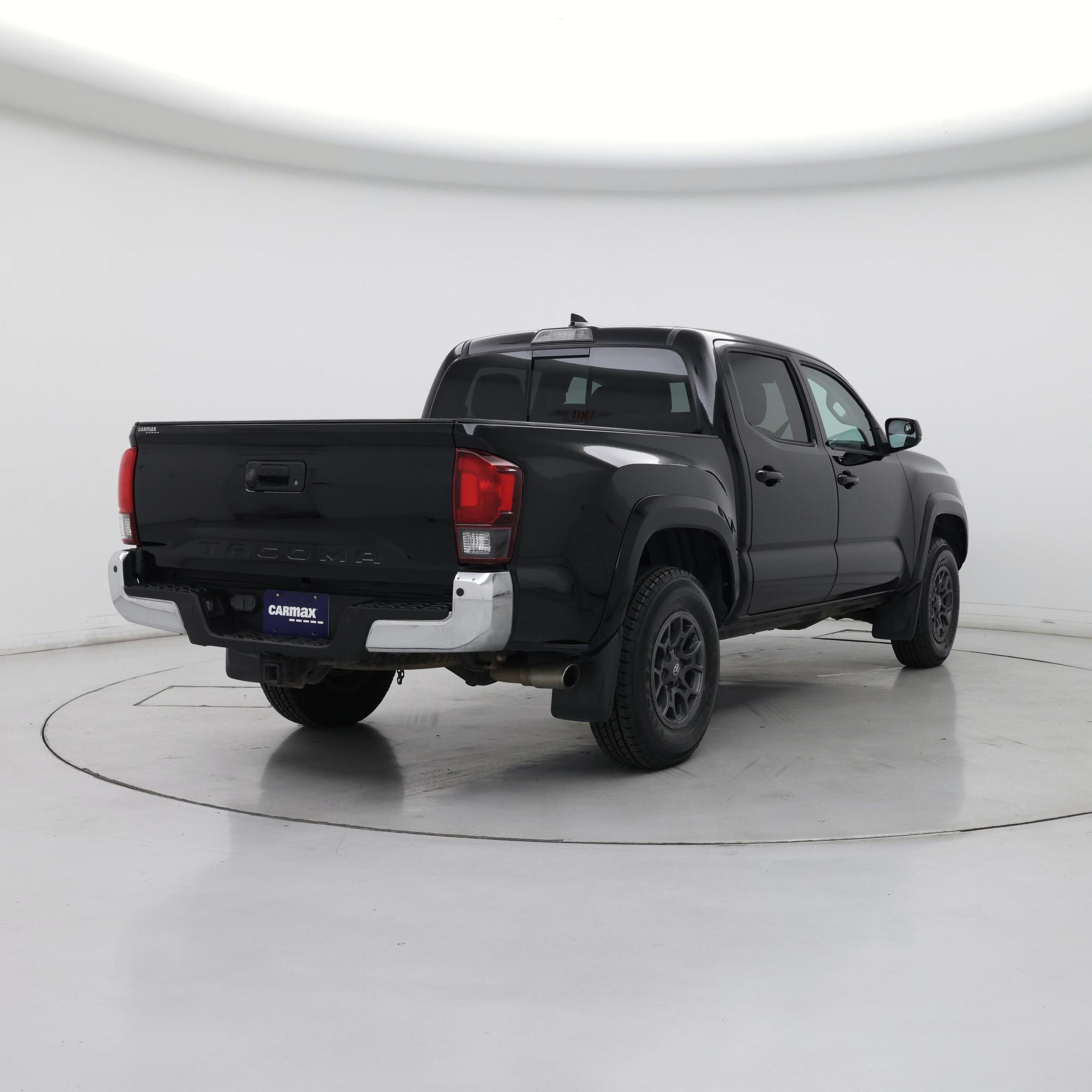 Thumbnail: 2018 Toyota Tacoma - 8