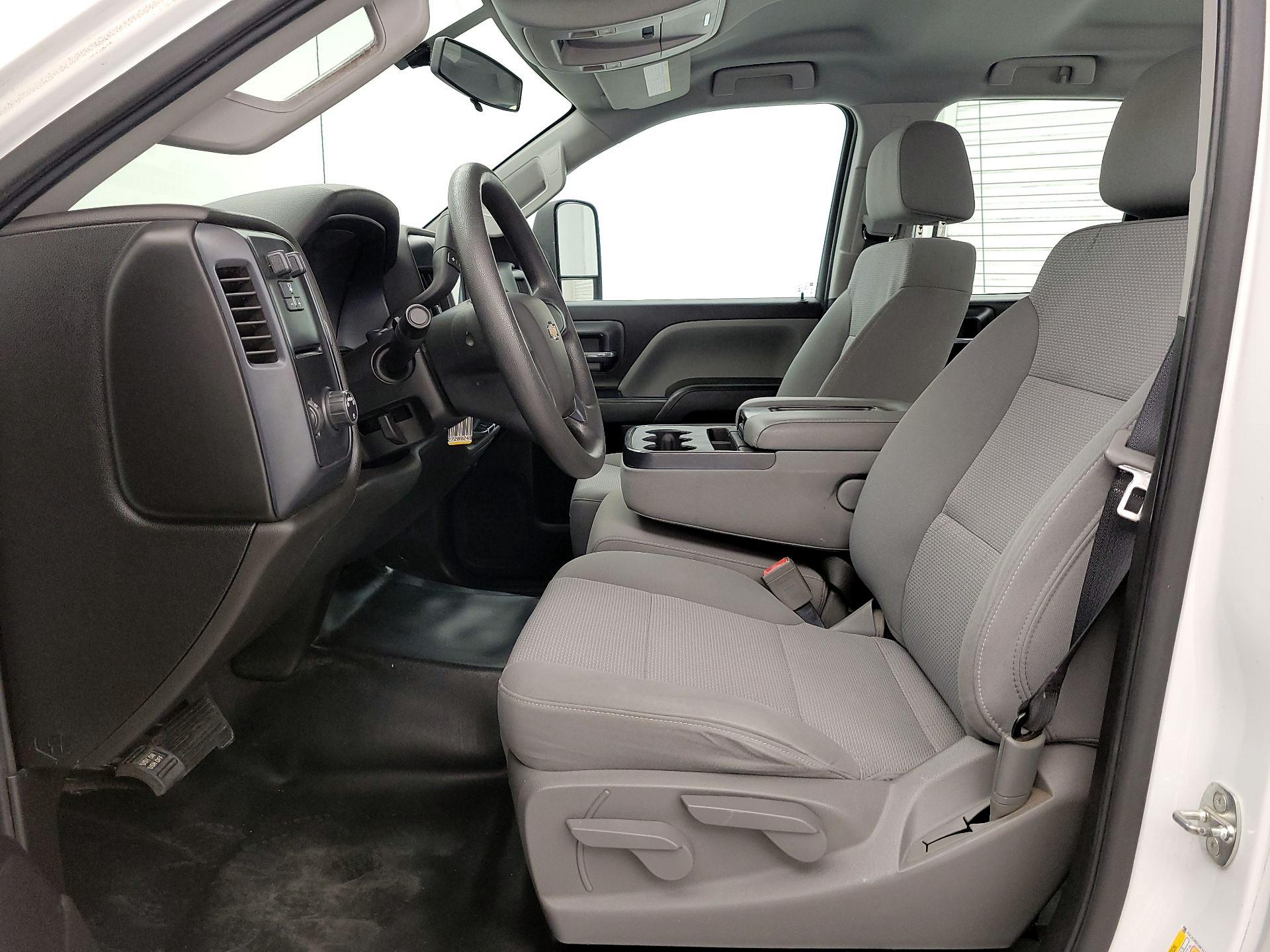 Thumbnail: 2019 Chevrolet Silverado 2500 - 11