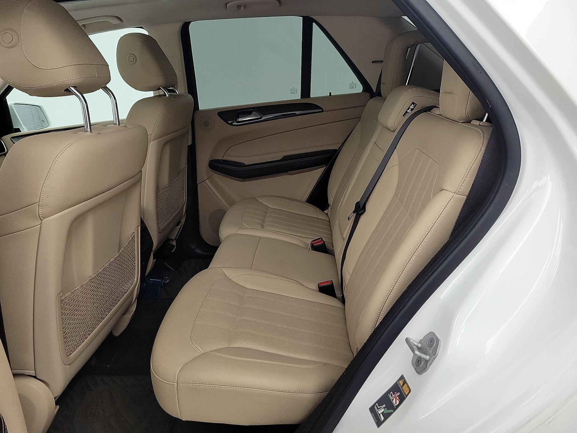 Thumbnail: 2016 Mercedes-Benz GLE - 19