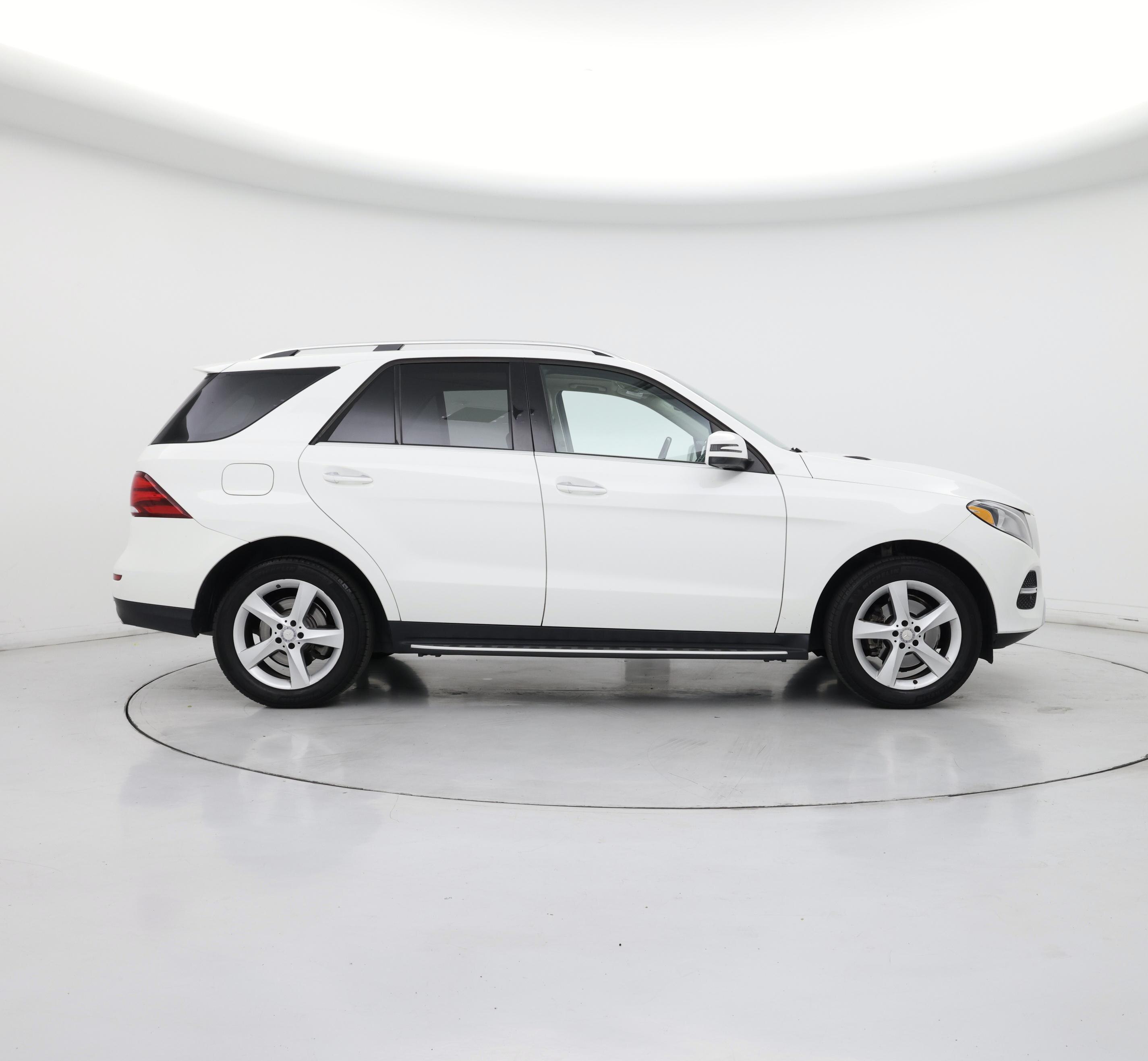 Thumbnail: 2016 Mercedes-Benz GLE - 7