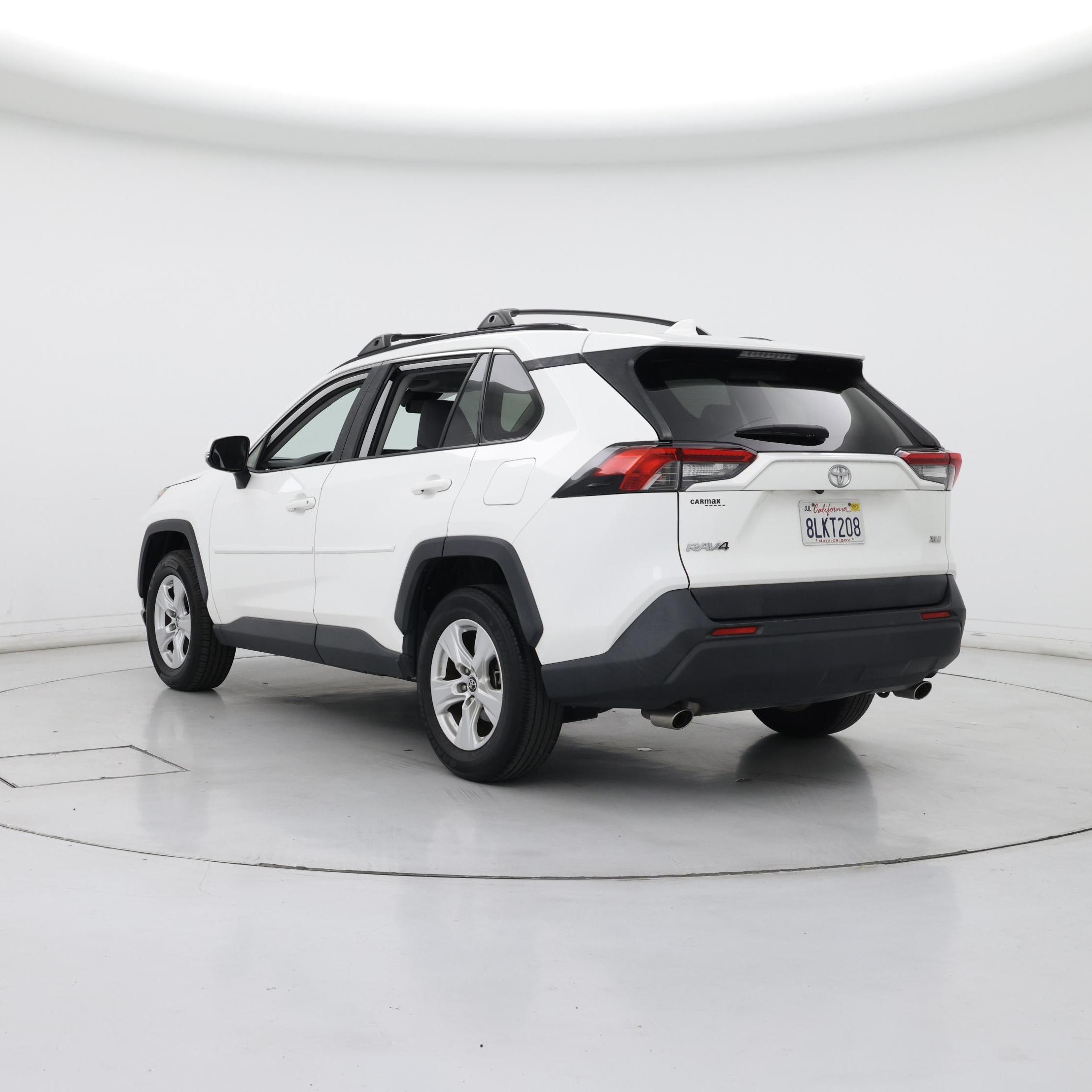 Thumbnail: 2019 Toyota RAV4 - 2