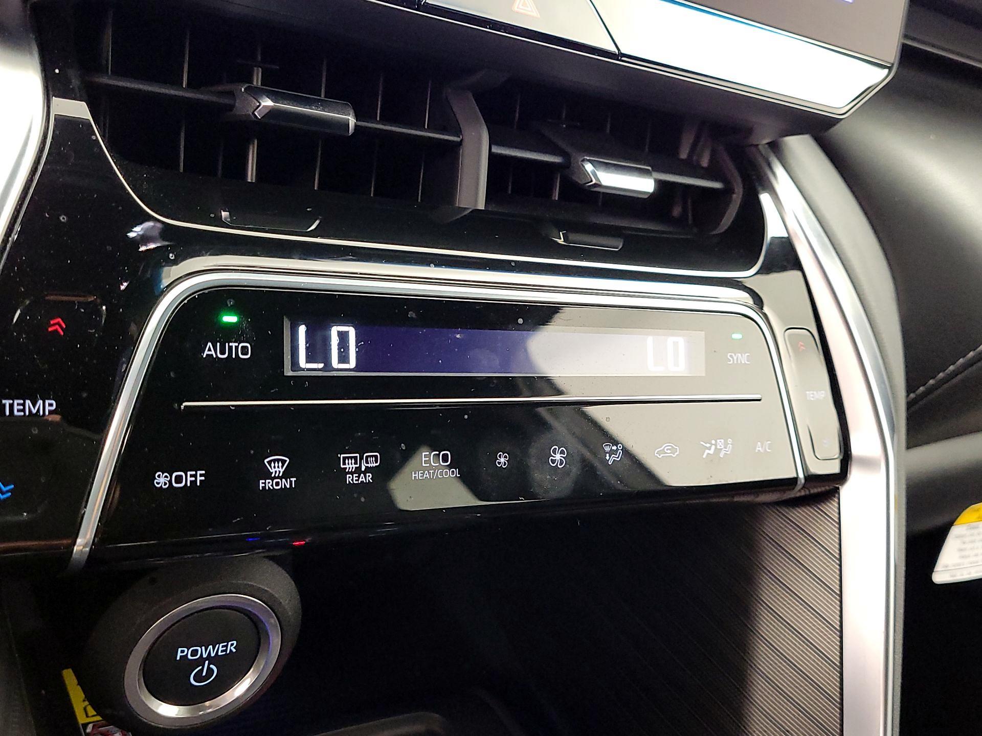 Thumbnail: 2024 Toyota Venza - 16
