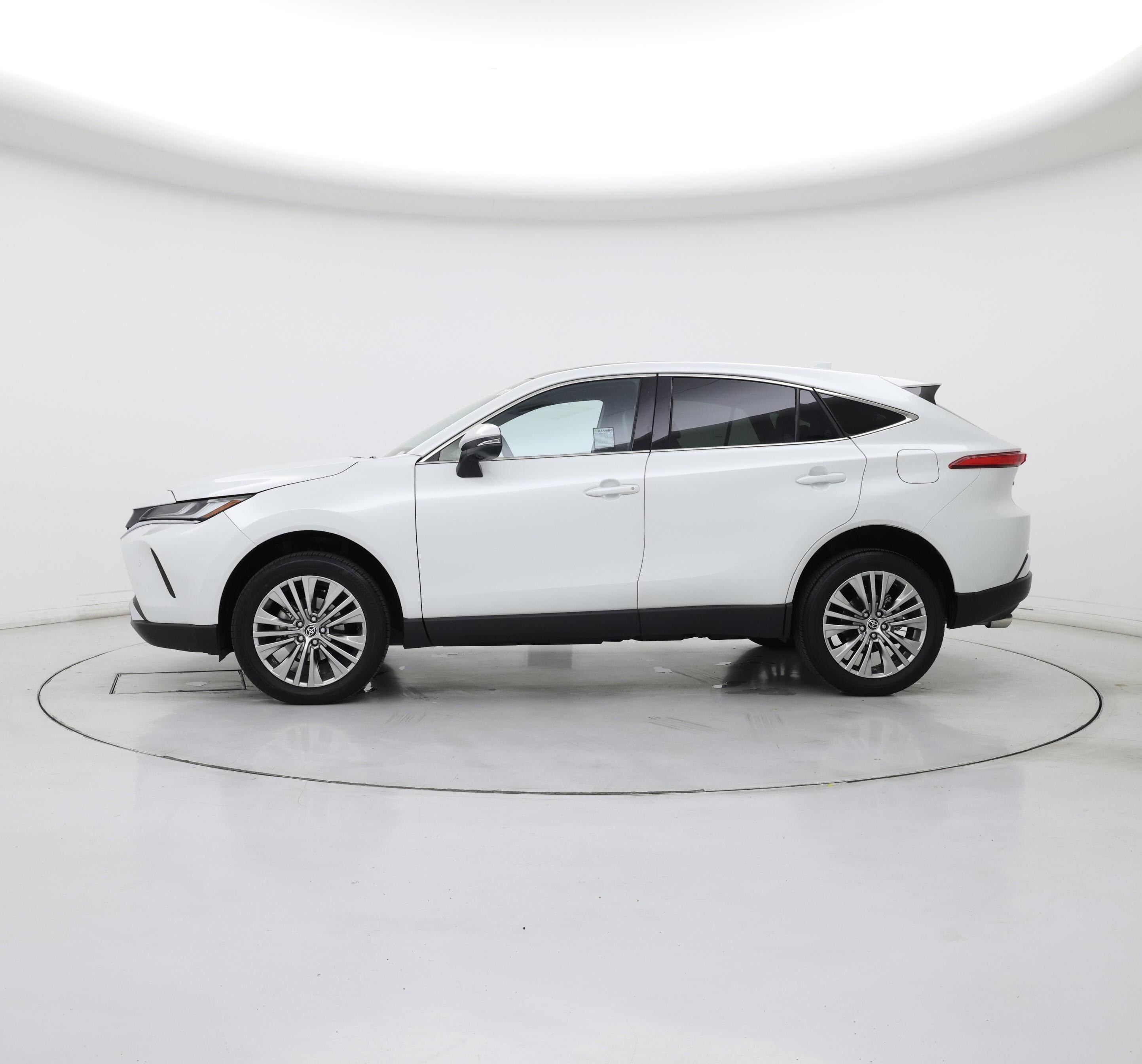 Thumbnail: 2024 Toyota Venza - 3