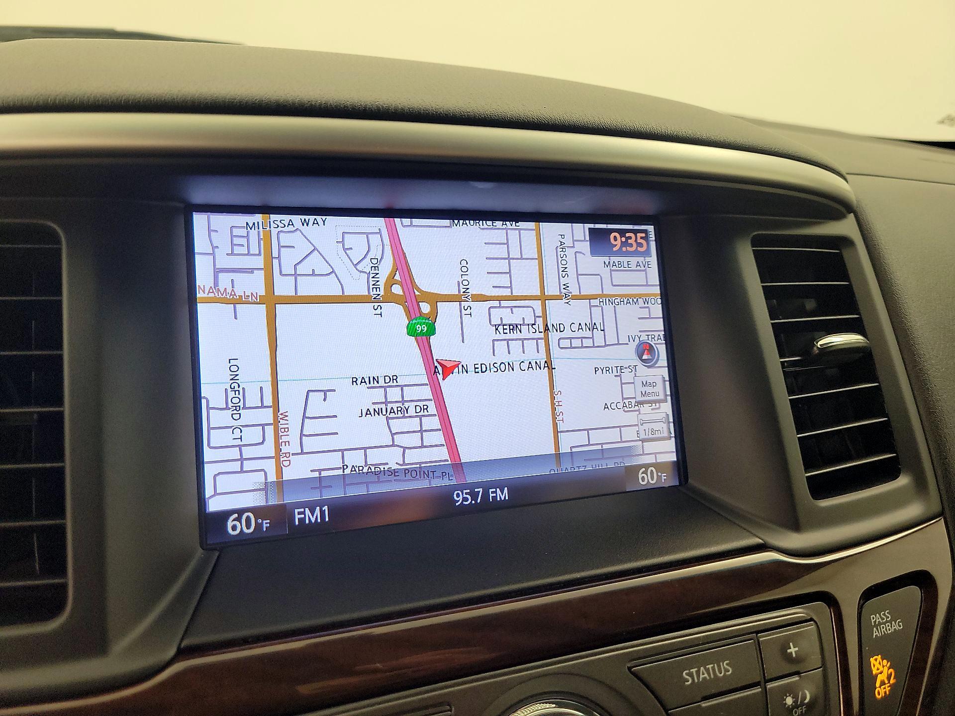 Thumbnail: 2015 Nissan Pathfinder - 14