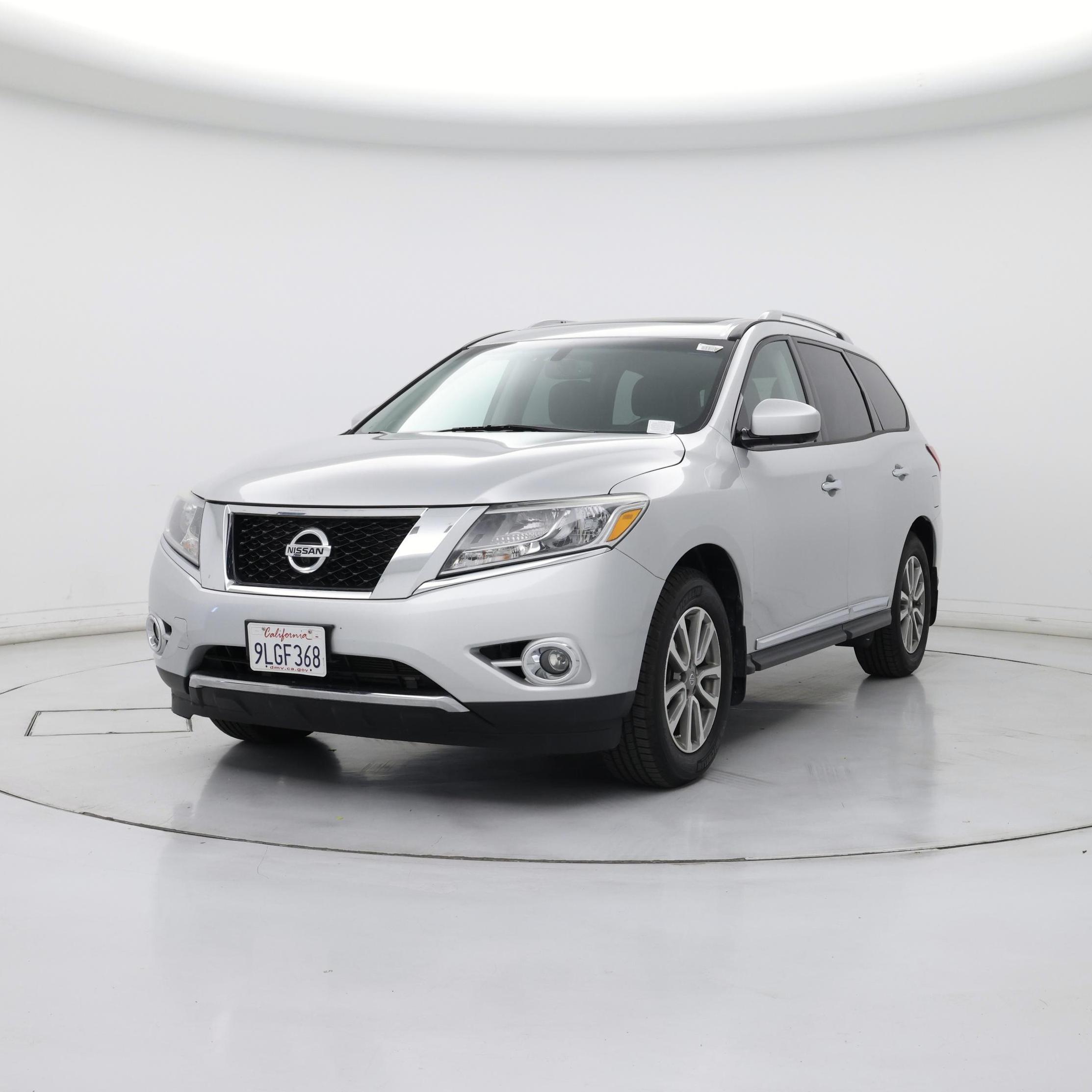 Thumbnail: 2015 Nissan Pathfinder - 4