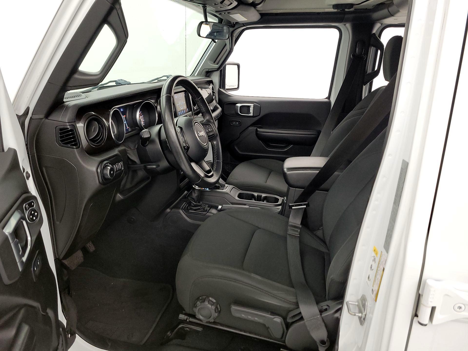 Thumbnail: 2019 Jeep Wrangler - 11