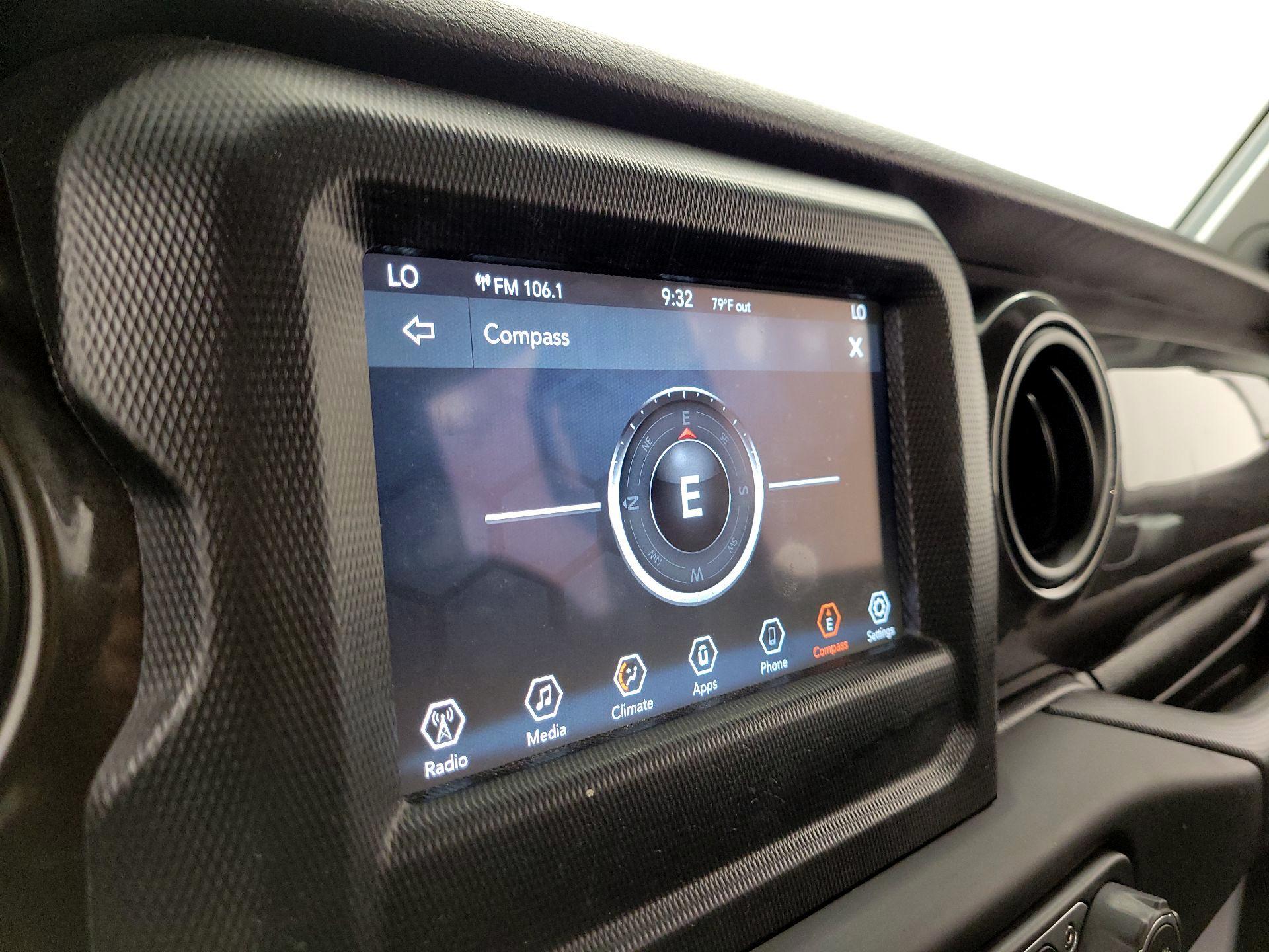 Thumbnail: 2019 Jeep Wrangler - 14
