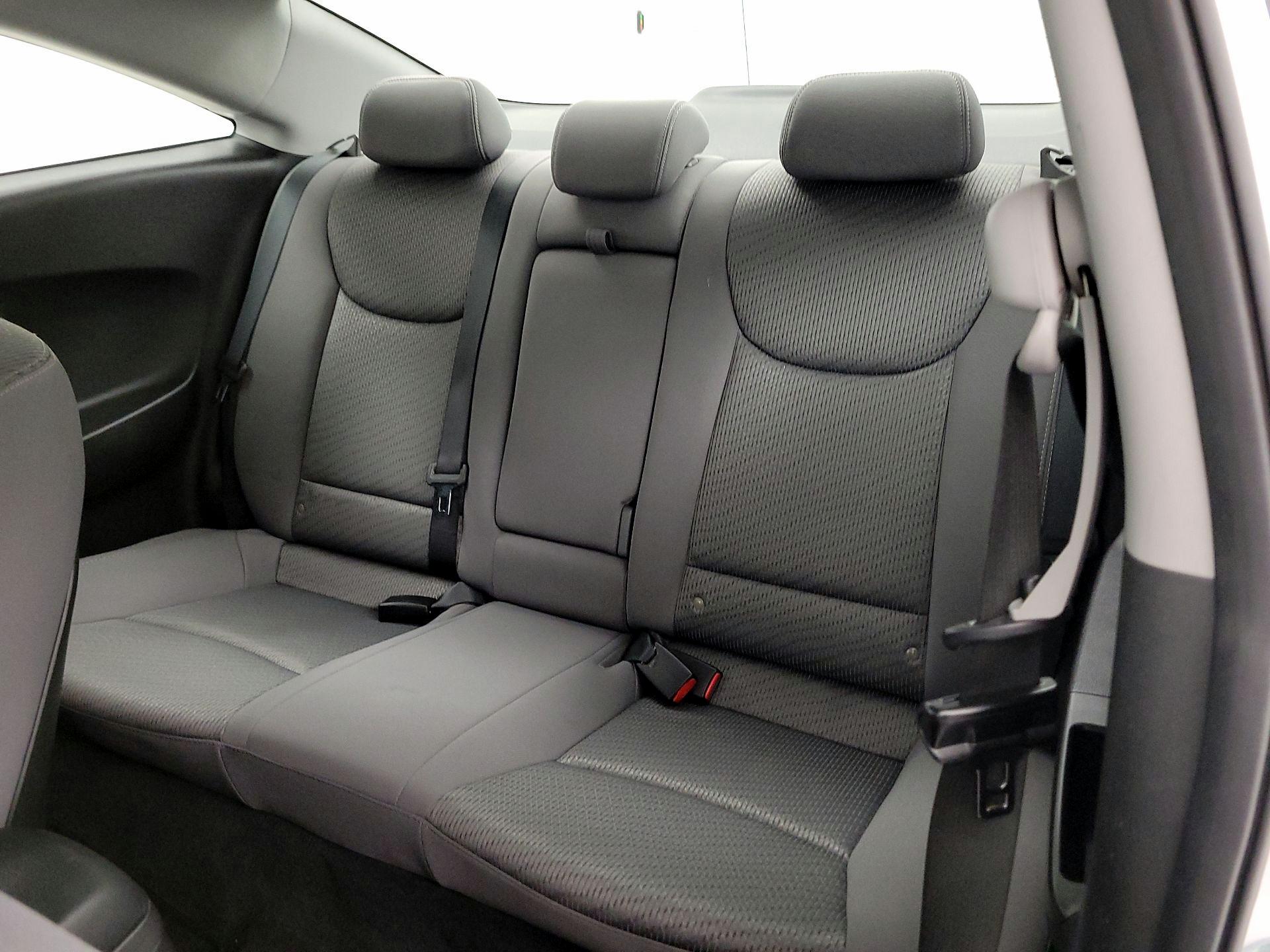 Thumbnail: 2013 Hyundai Elantra - 18