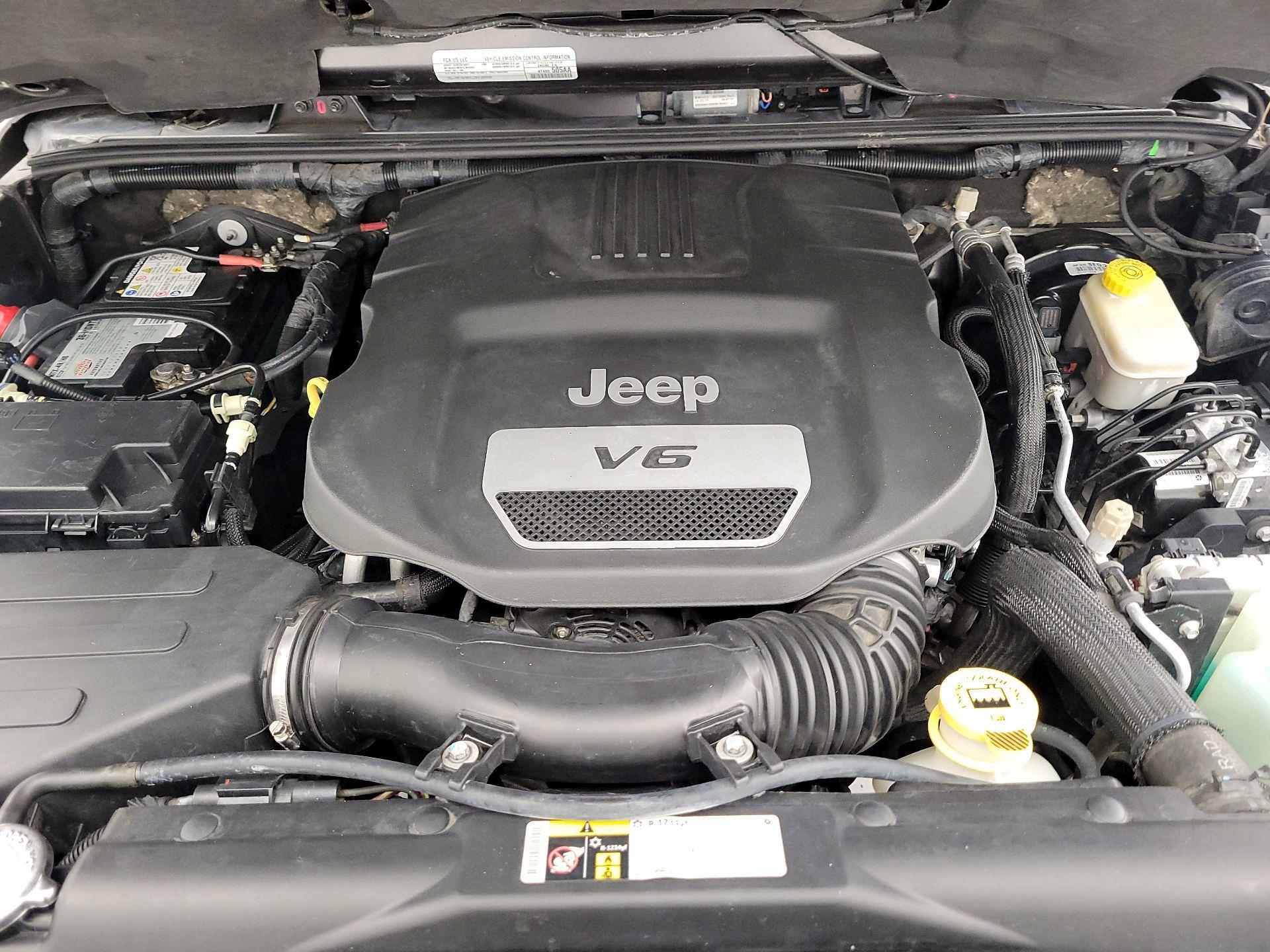 Thumbnail: 2016 Jeep Wrangler - 19
