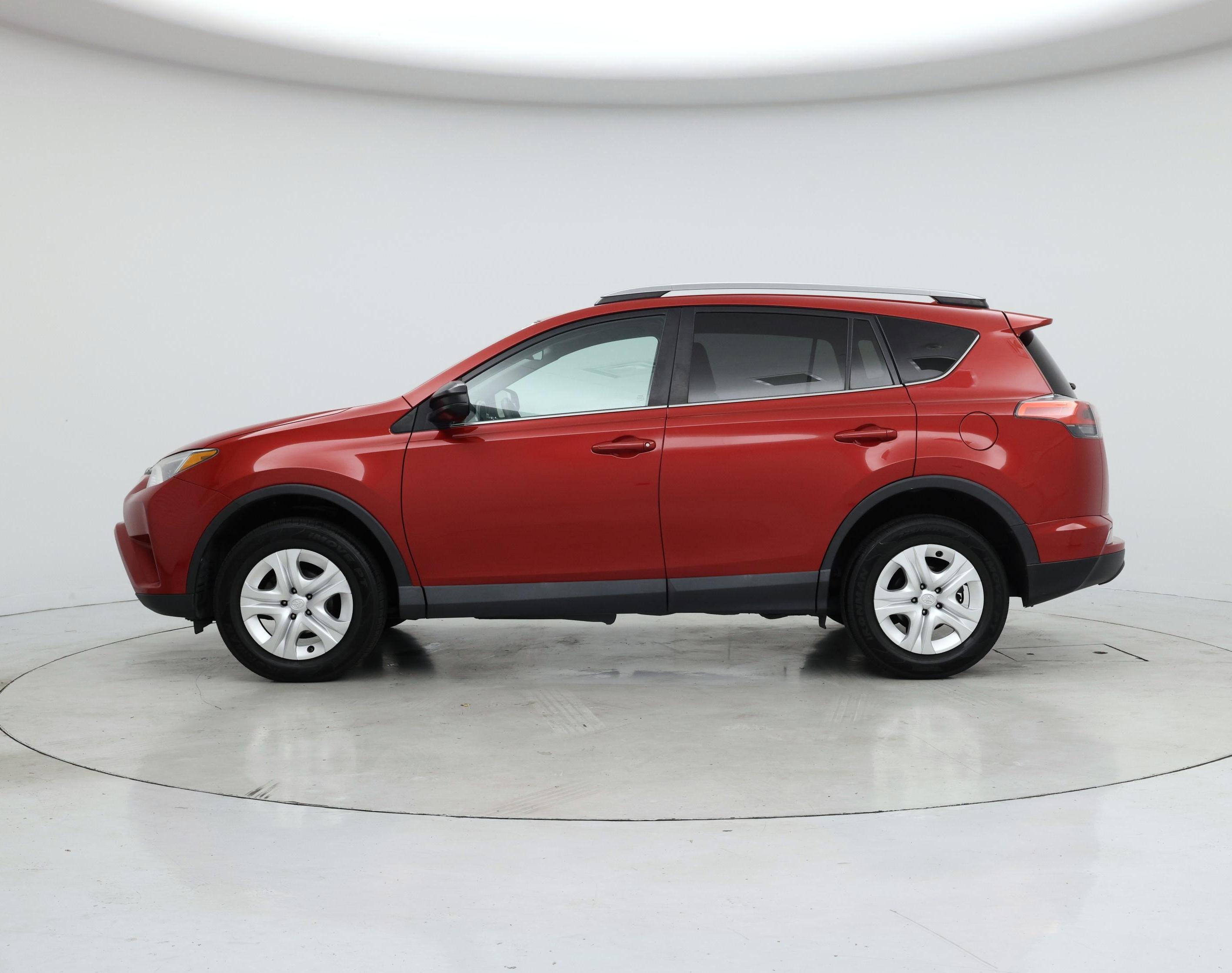 Thumbnail: 2017 Toyota RAV4 - 3