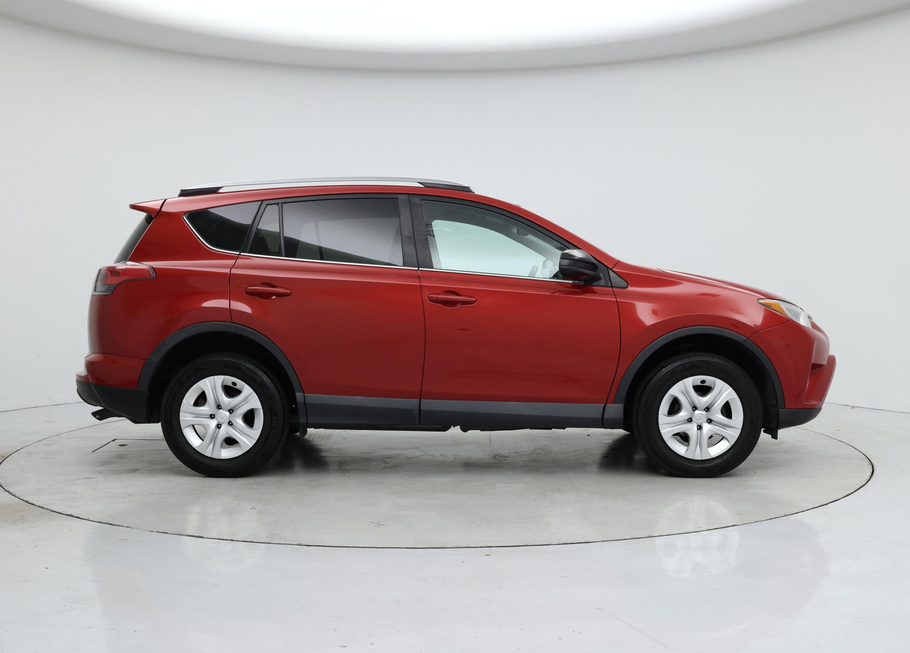 Thumbnail: 2017 Toyota RAV4 - 7