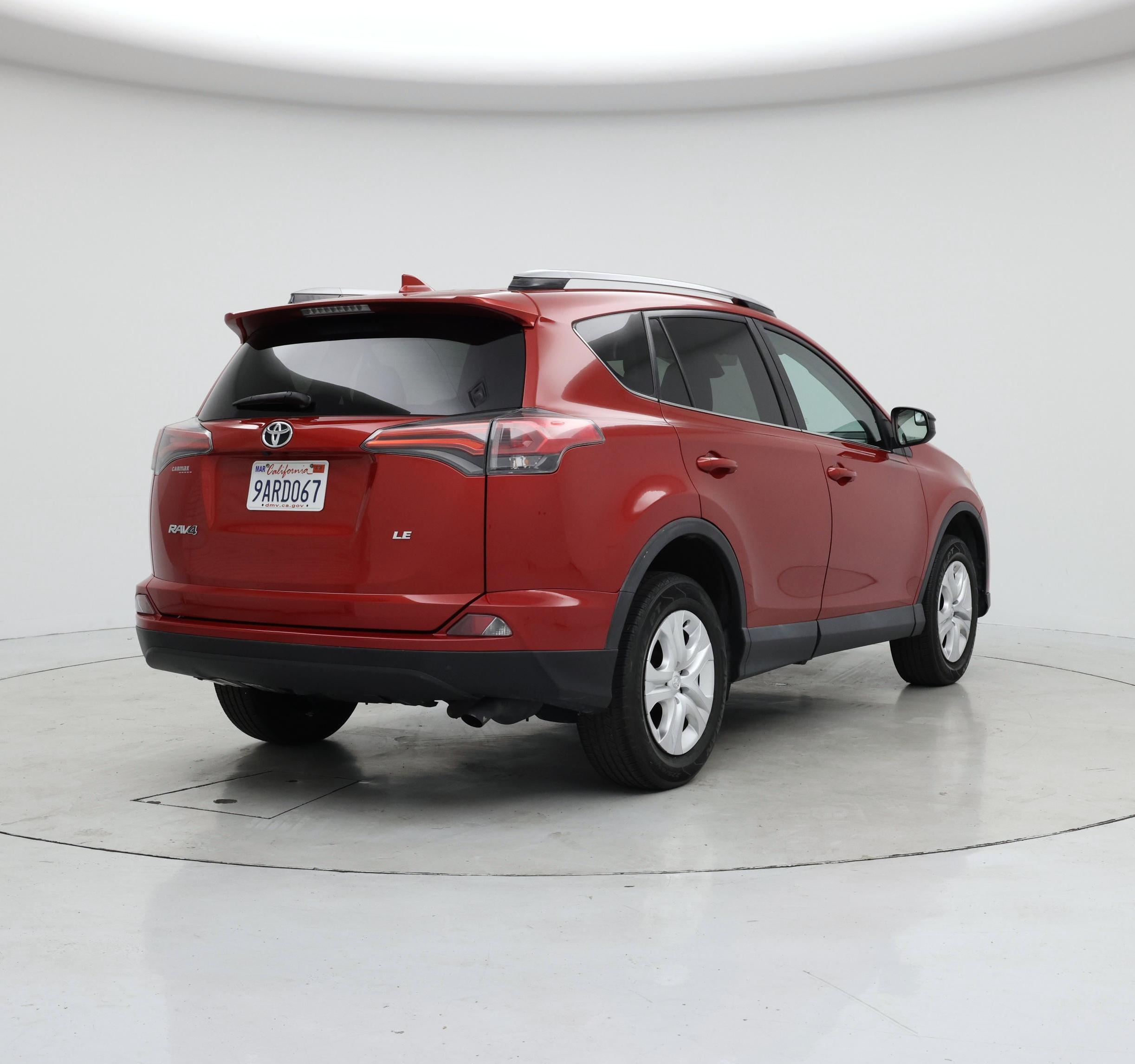 Thumbnail: 2017 Toyota RAV4 - 8