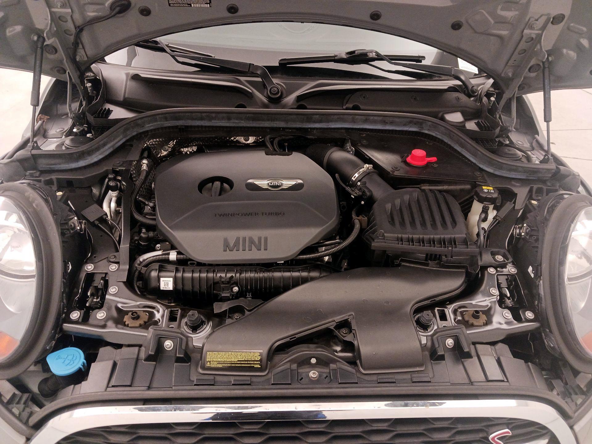 Thumbnail: 2015 MINI Cooper Hardtop - 20